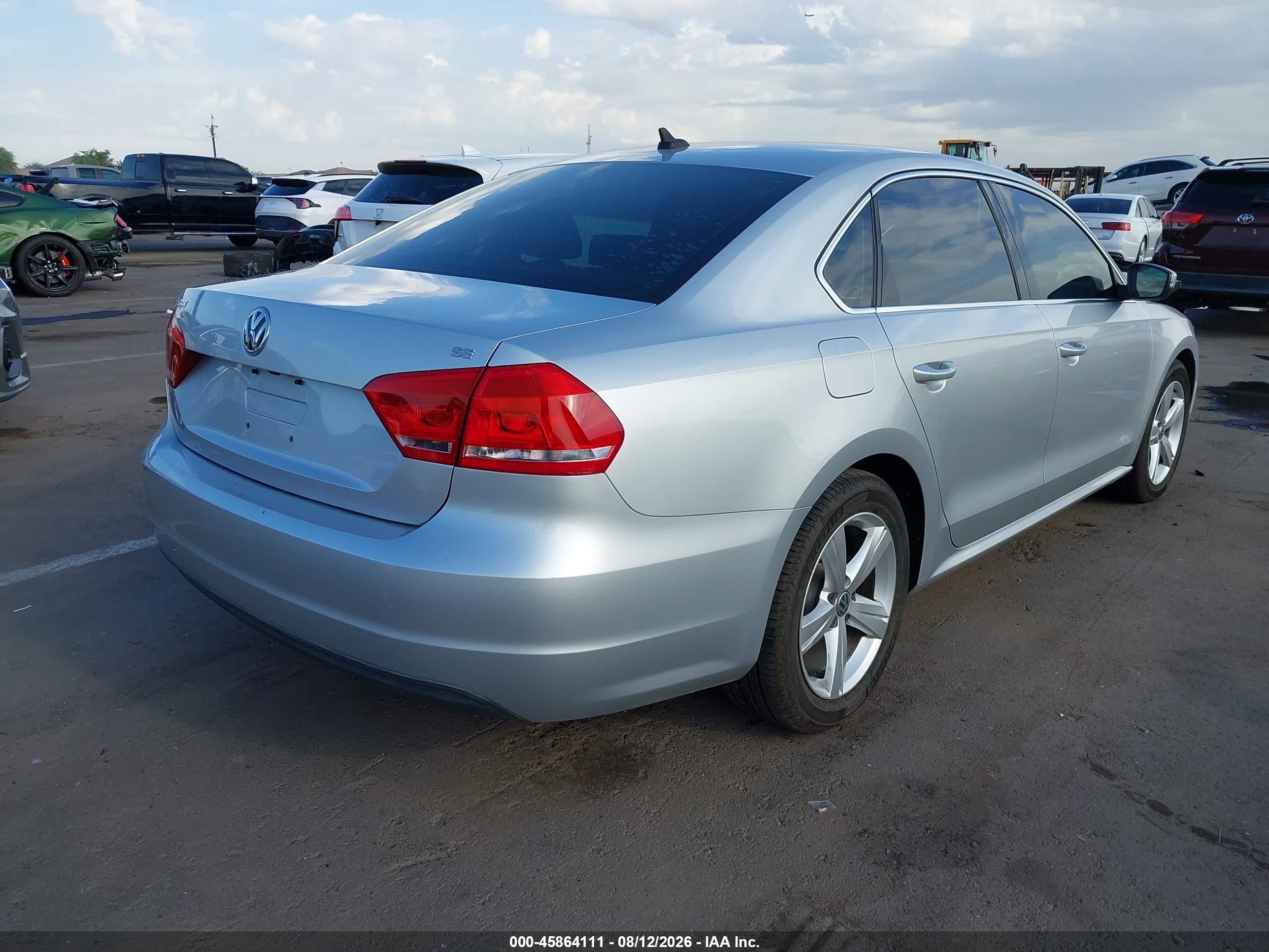 2014 Volkswagen Passat 2.5l Se Silver vin: 1VWBP7A37EC009125
