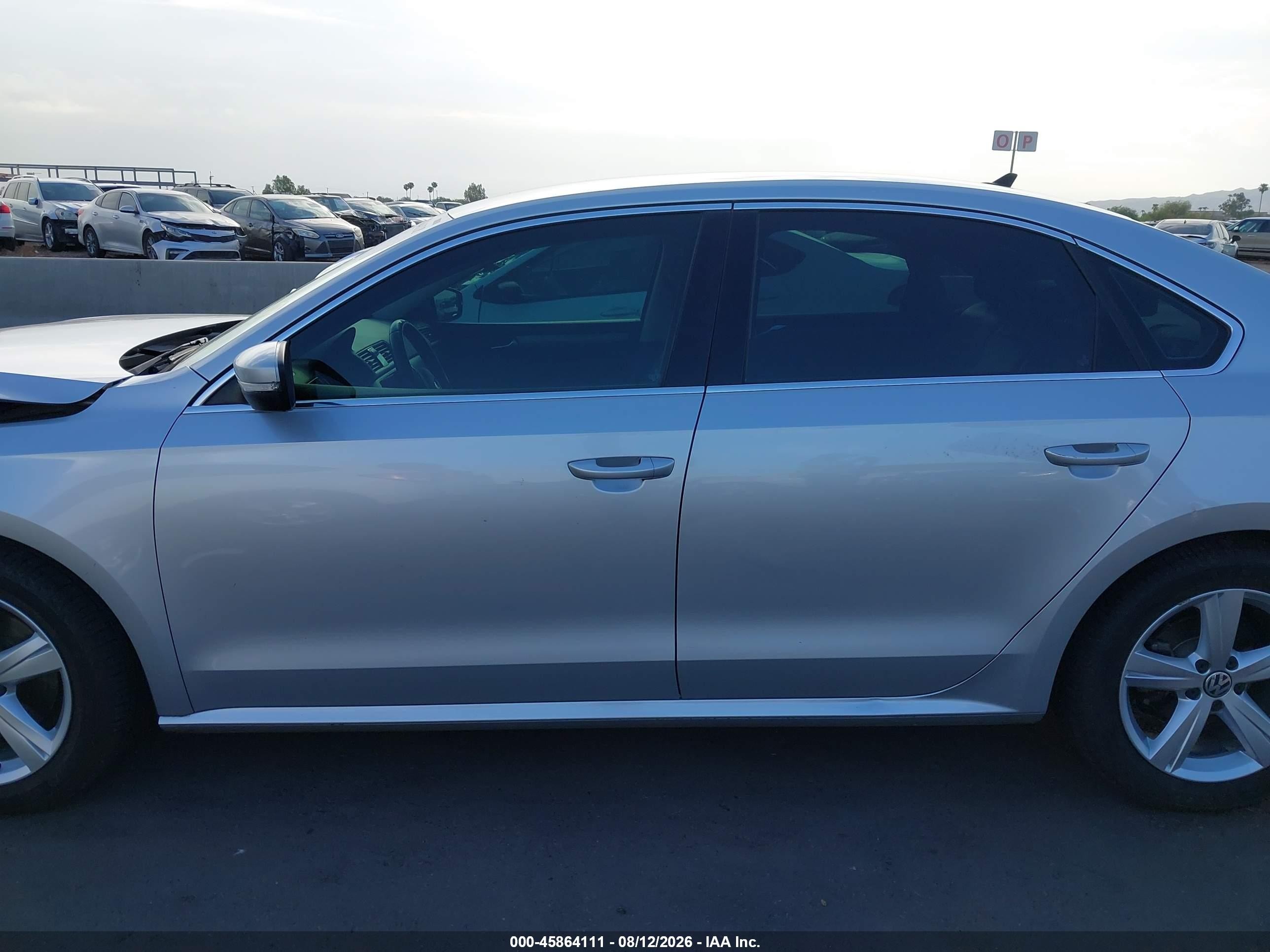 2014 Volkswagen Passat 2.5l Se Silver vin: 1VWBP7A37EC009125