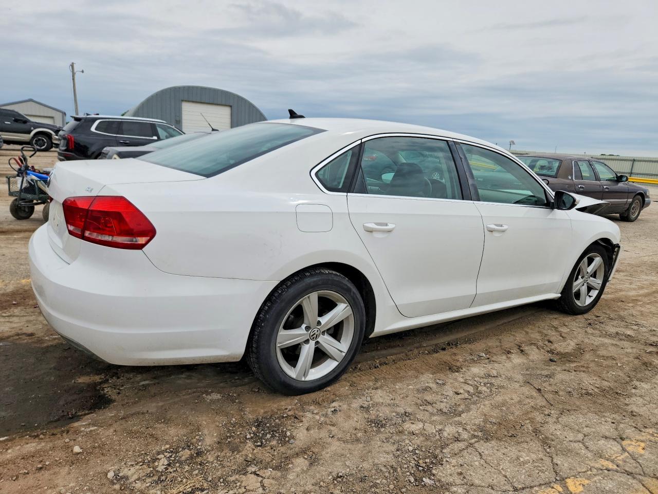 2012 Volkswagen Passat Se Белый vin: 1VWBP7A38CC004268