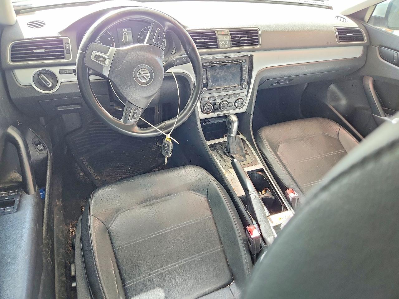 2012 Volkswagen Passat Se Silver vin: 1VWBP7A38CC021779