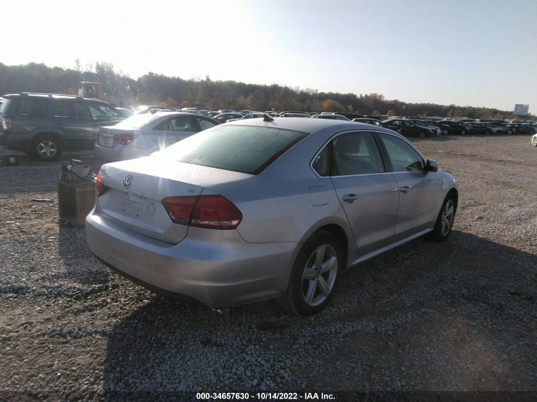 2012 Volkswagen Passat Se Light Blue vin: 1VWBP7A38CC048089