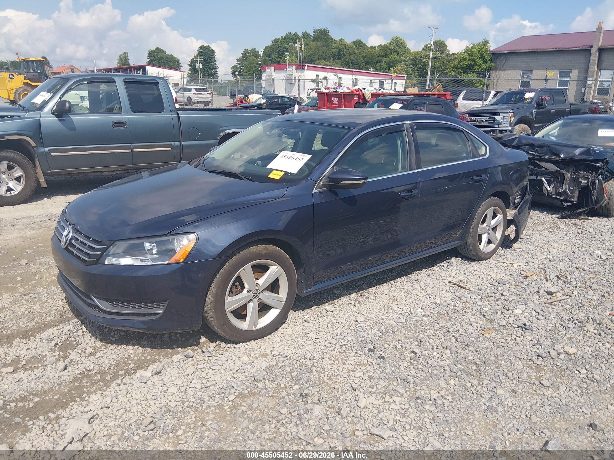 2012 Volkswagen Passat 2.5l Se Синий vin: 1VWBP7A38CC052238