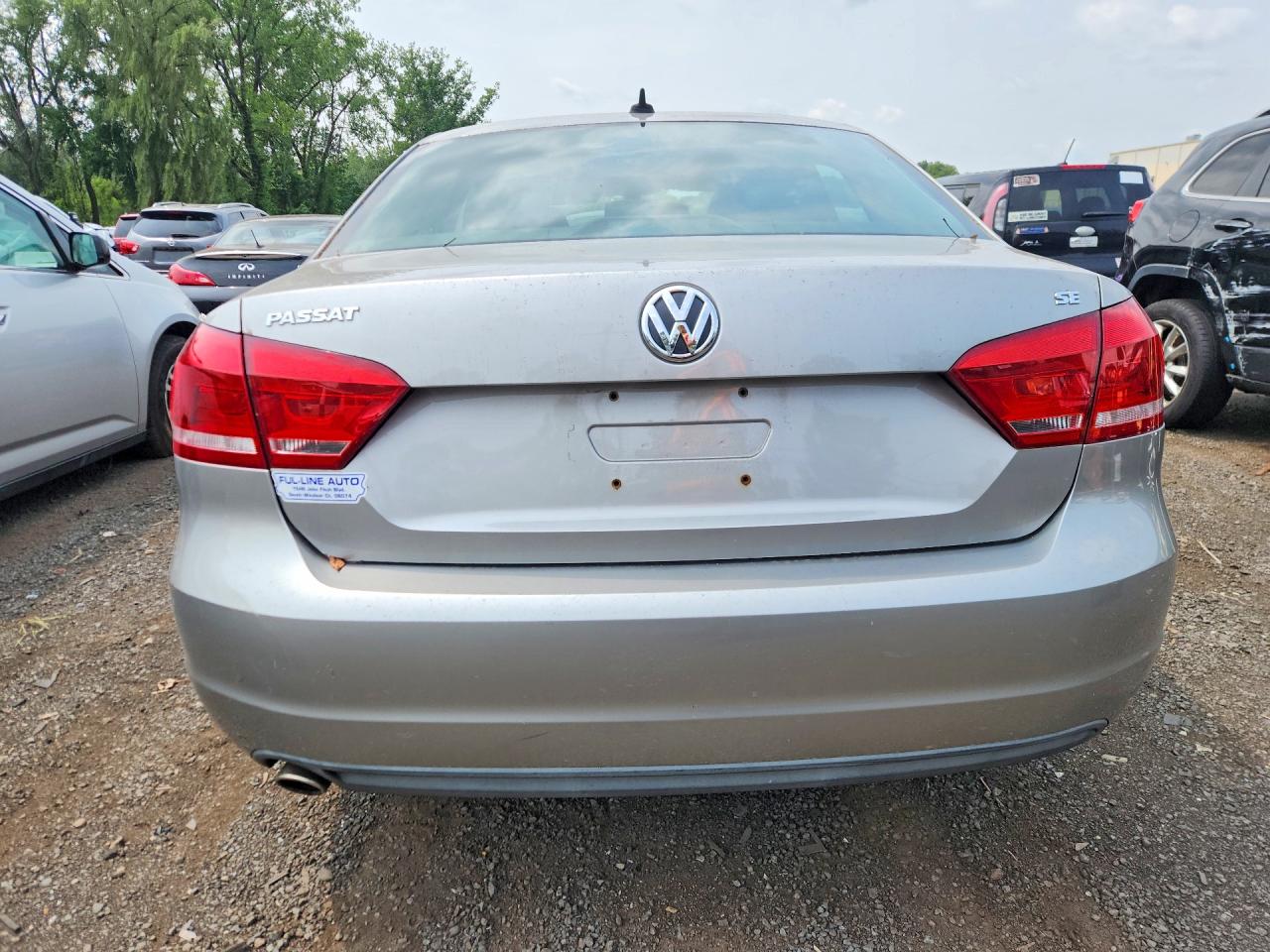 2012 Volkswagen Passat Se Gray vin: 1VWBP7A38CC065815