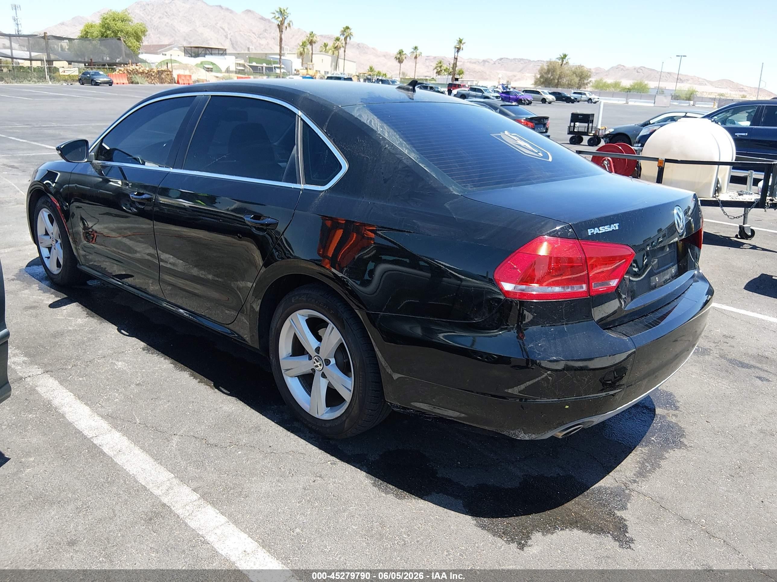 2012 Volkswagen Passat 2.5l Se Черный vin: 1VWBP7A38CC069329
