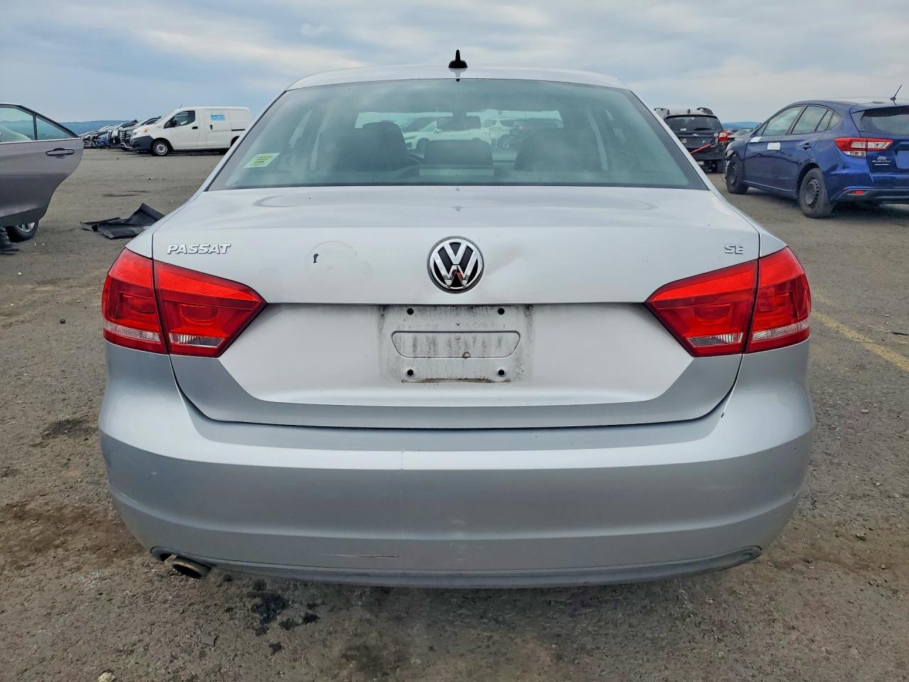 2012 Volkswagen Passat Se Silver vin: 1VWBP7A38CC081707