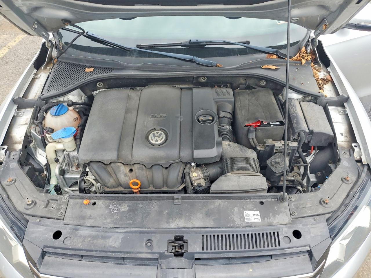 2012 Volkswagen Passat Se Silver vin: 1VWBP7A38CC081707