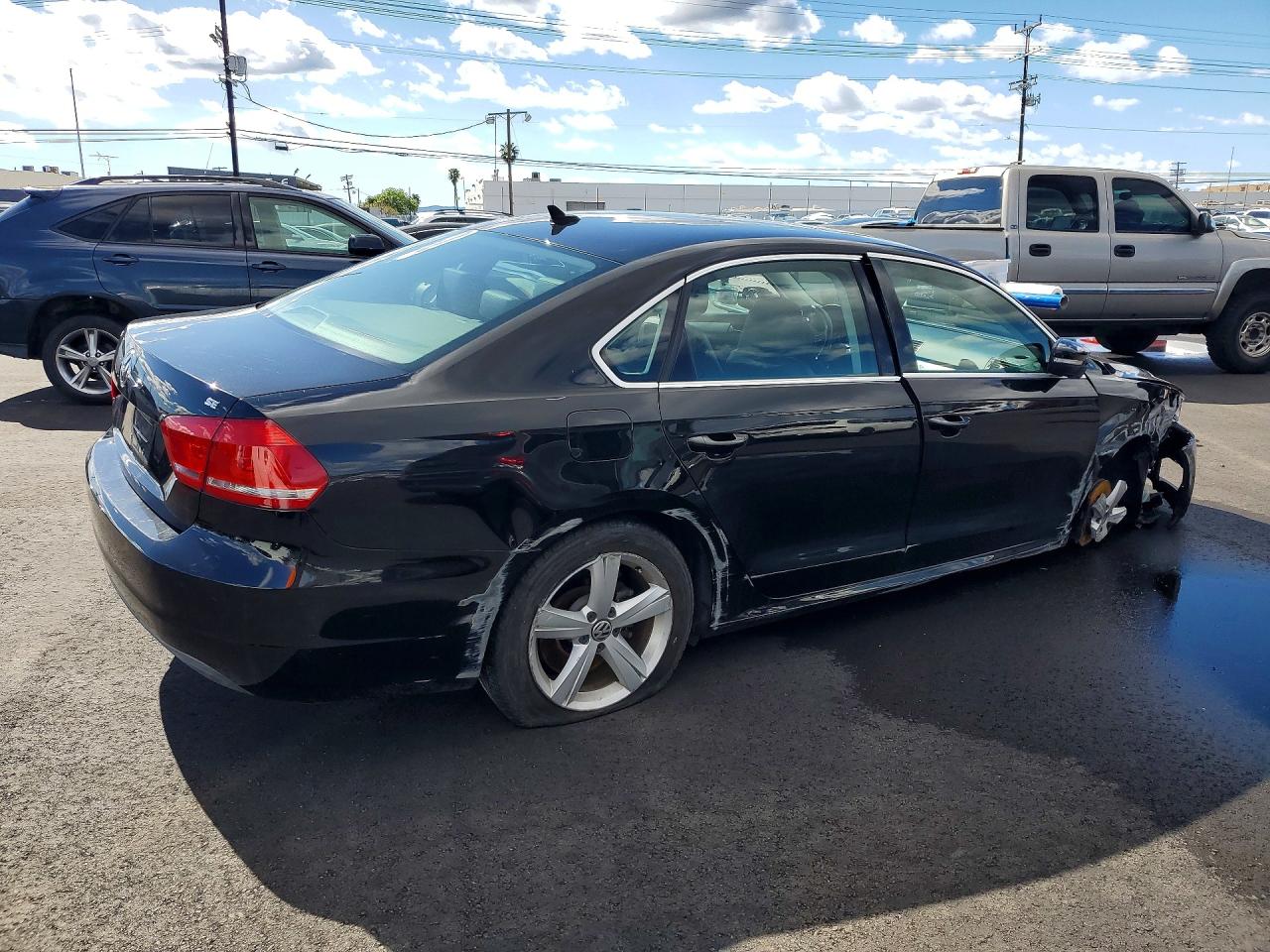 2013 Volkswagen Passat Se Черный vin: 1VWBP7A38DC007771