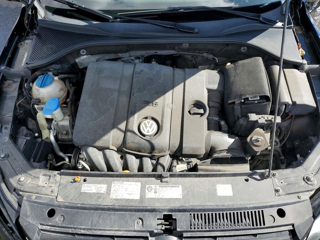 2013 Volkswagen Passat Se Черный vin: 1VWBP7A38DC007771