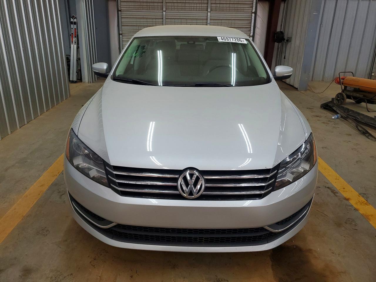 2013 Volkswagen Passat Se Серебряный vin: 1VWBP7A38DC013389