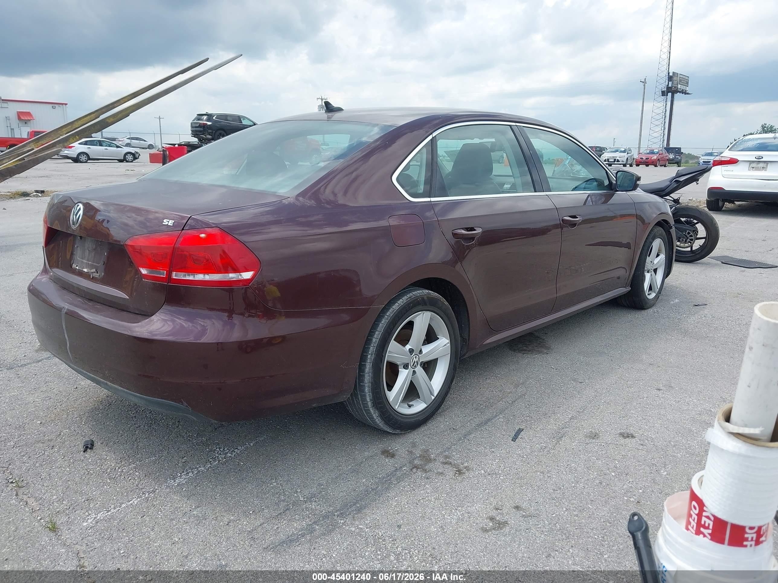 2013 Volkswagen Passat 2.5l Se Purple vin: 1VWBP7A38DC095009