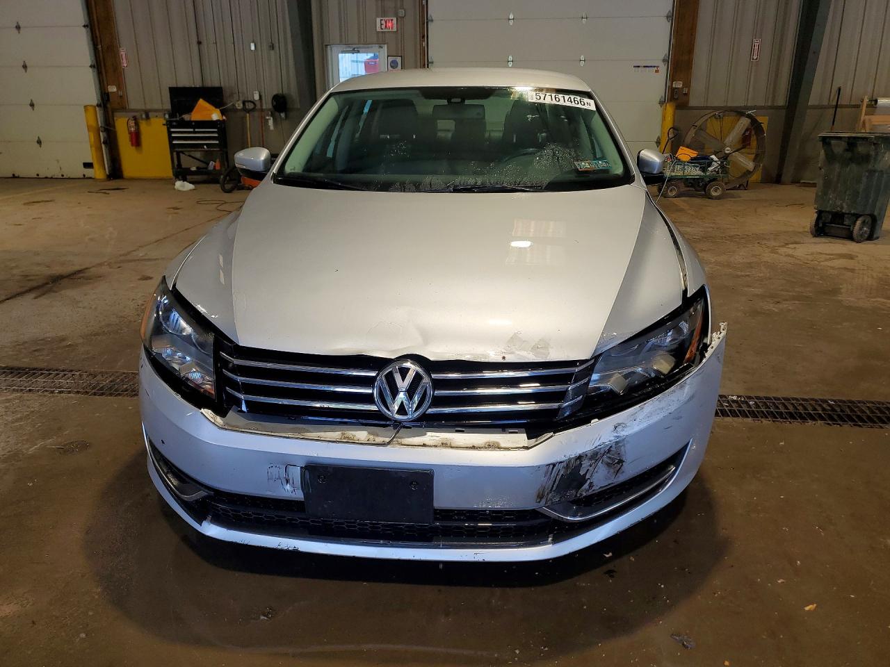 2013 Volkswagen Passat Se Silver vin: 1VWBP7A38DC104307