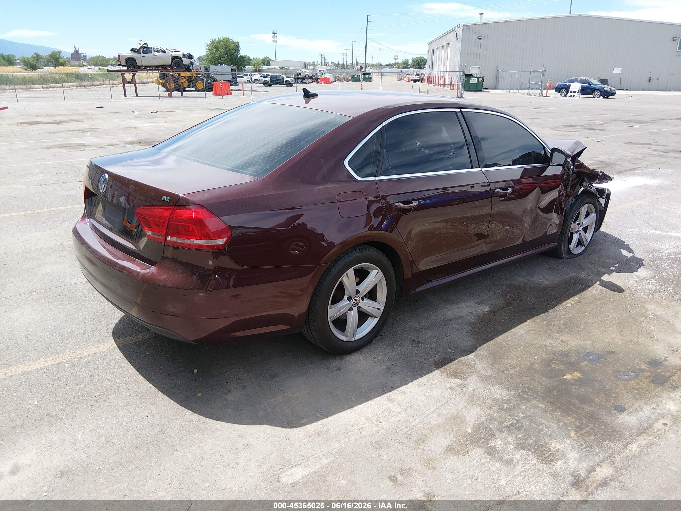 2013 Volkswagen Passat 2.5l Se Maroon vin: 1VWBP7A38DC104646