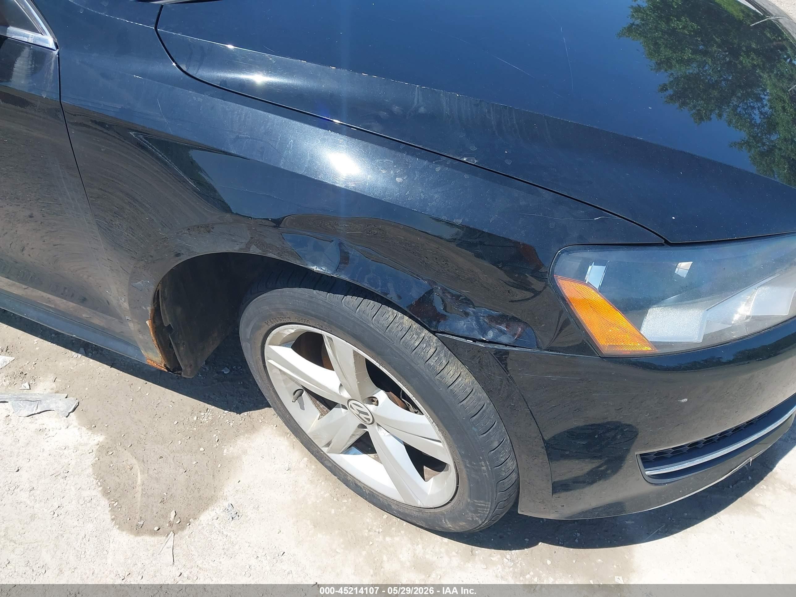 2013 Volkswagen Passat 2.5l Se Black vin: 1VWBP7A38DC125920