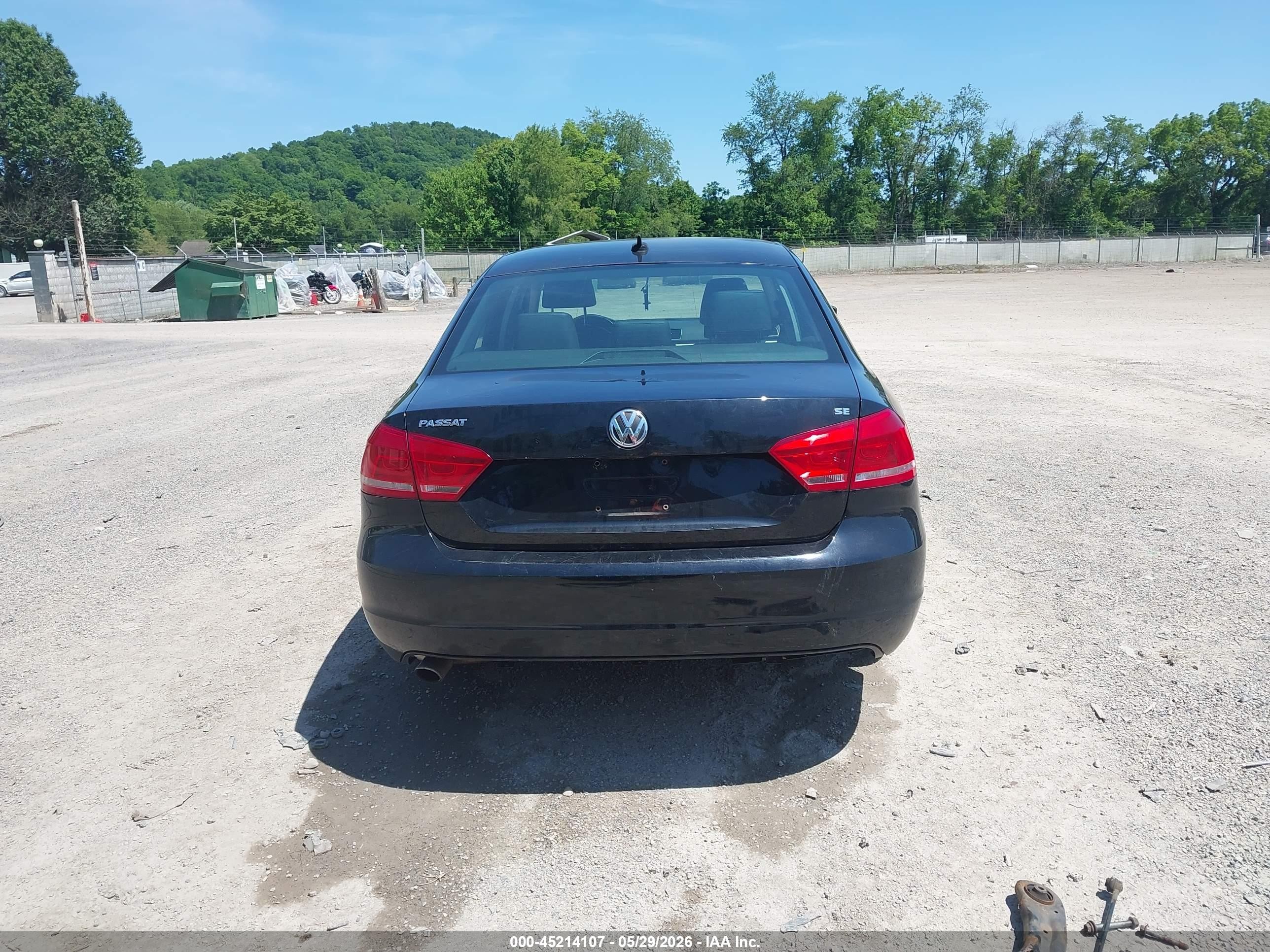 2013 Volkswagen Passat 2.5l Se Black vin: 1VWBP7A38DC125920
