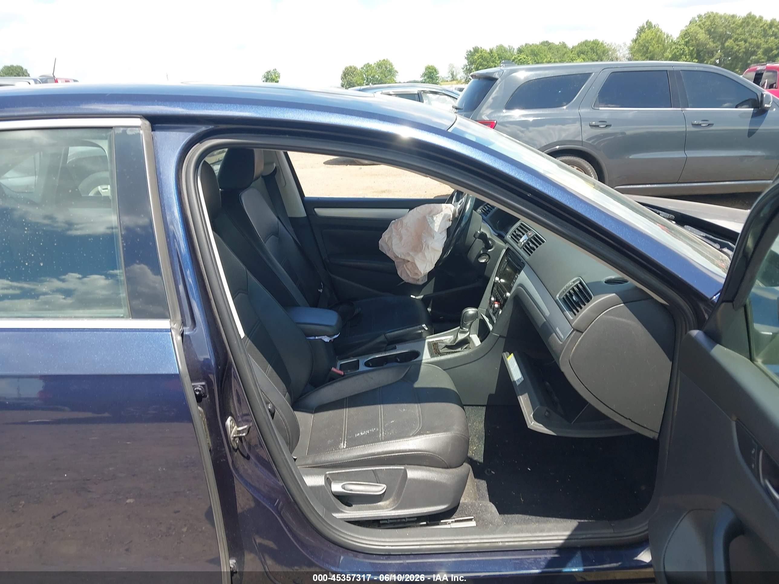 2013 Volkswagen Passat 2.5l Se Blue vin: 1VWBP7A38DC144905