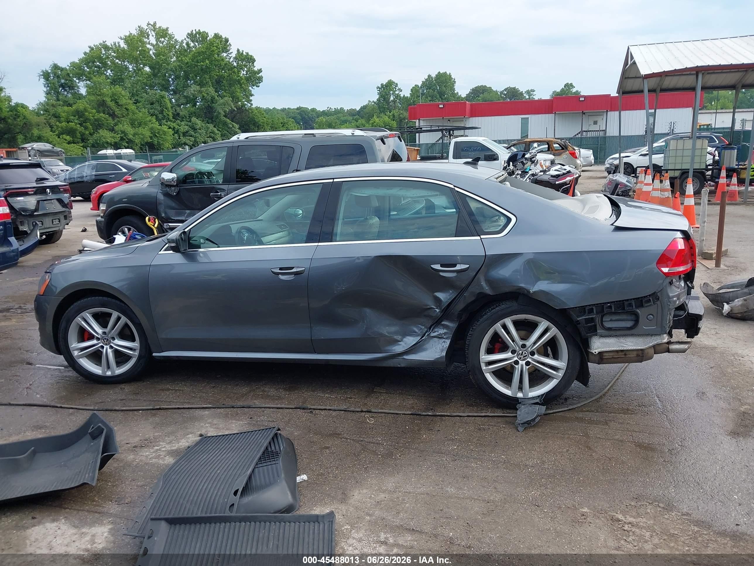 2014 Volkswagen Passat 2.5l Se Gray vin: 1VWBP7A38EC016116