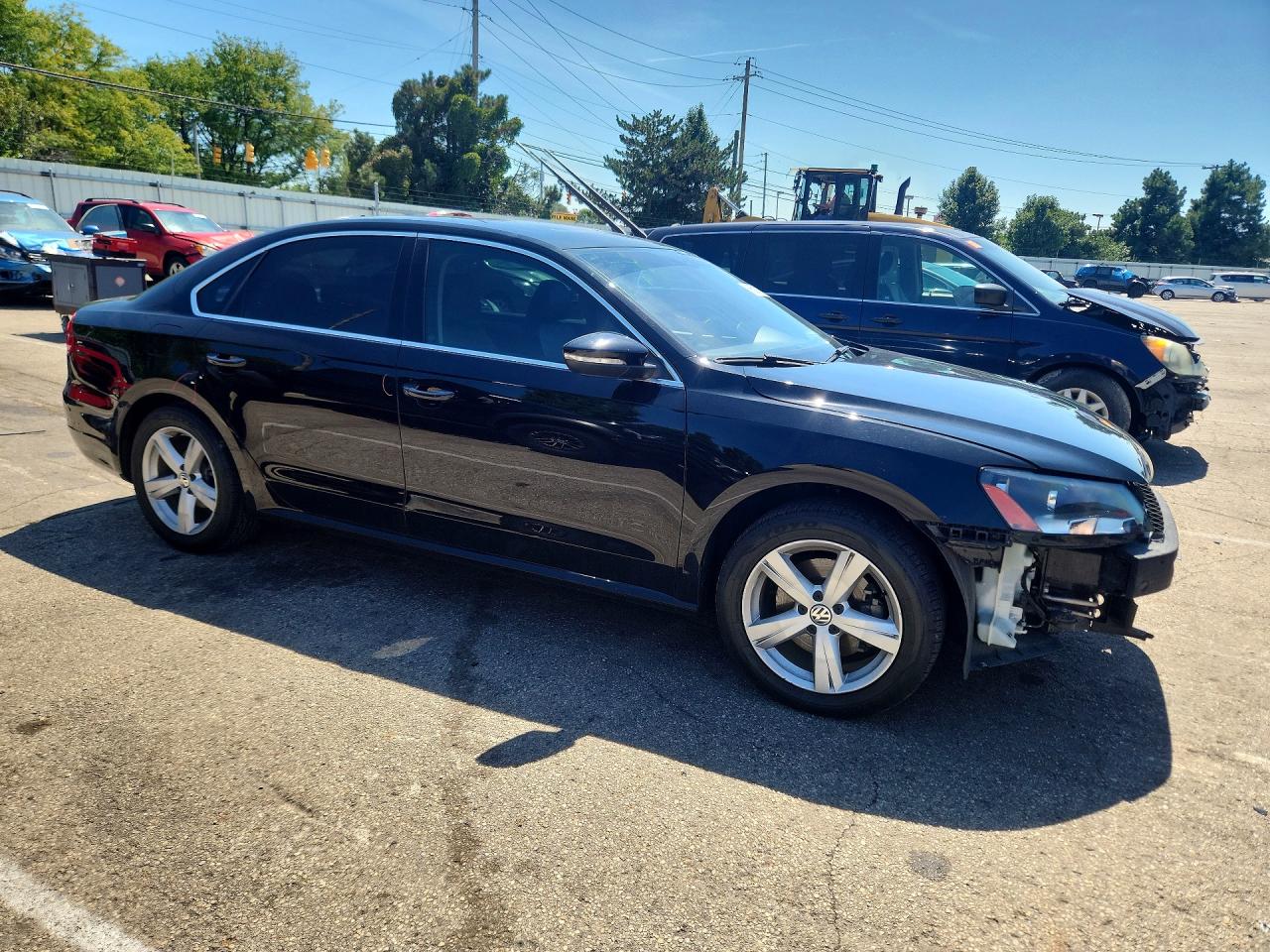 2012 Volkswagen Passat Se Black vin: 1VWBP7A39CC023816