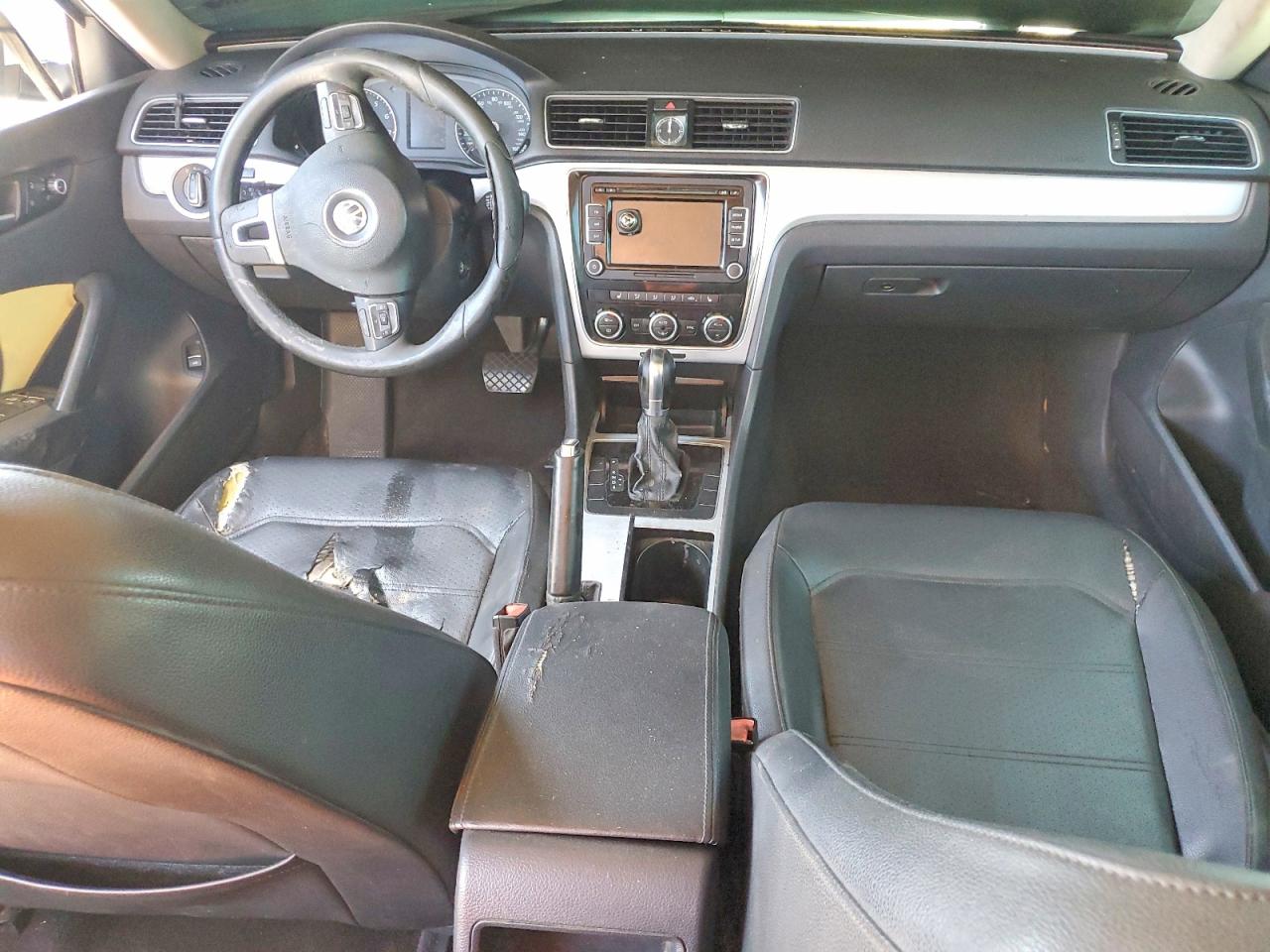 2012 Volkswagen Passat Se Gray vin: 1VWBP7A39CC058744