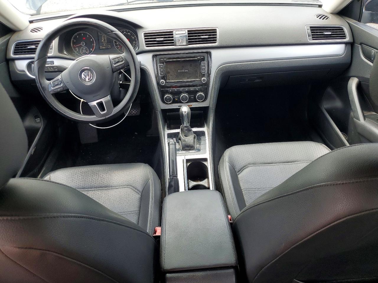 2012 Volkswagen Passat Se Black vin: 1VWBP7A39CC059103