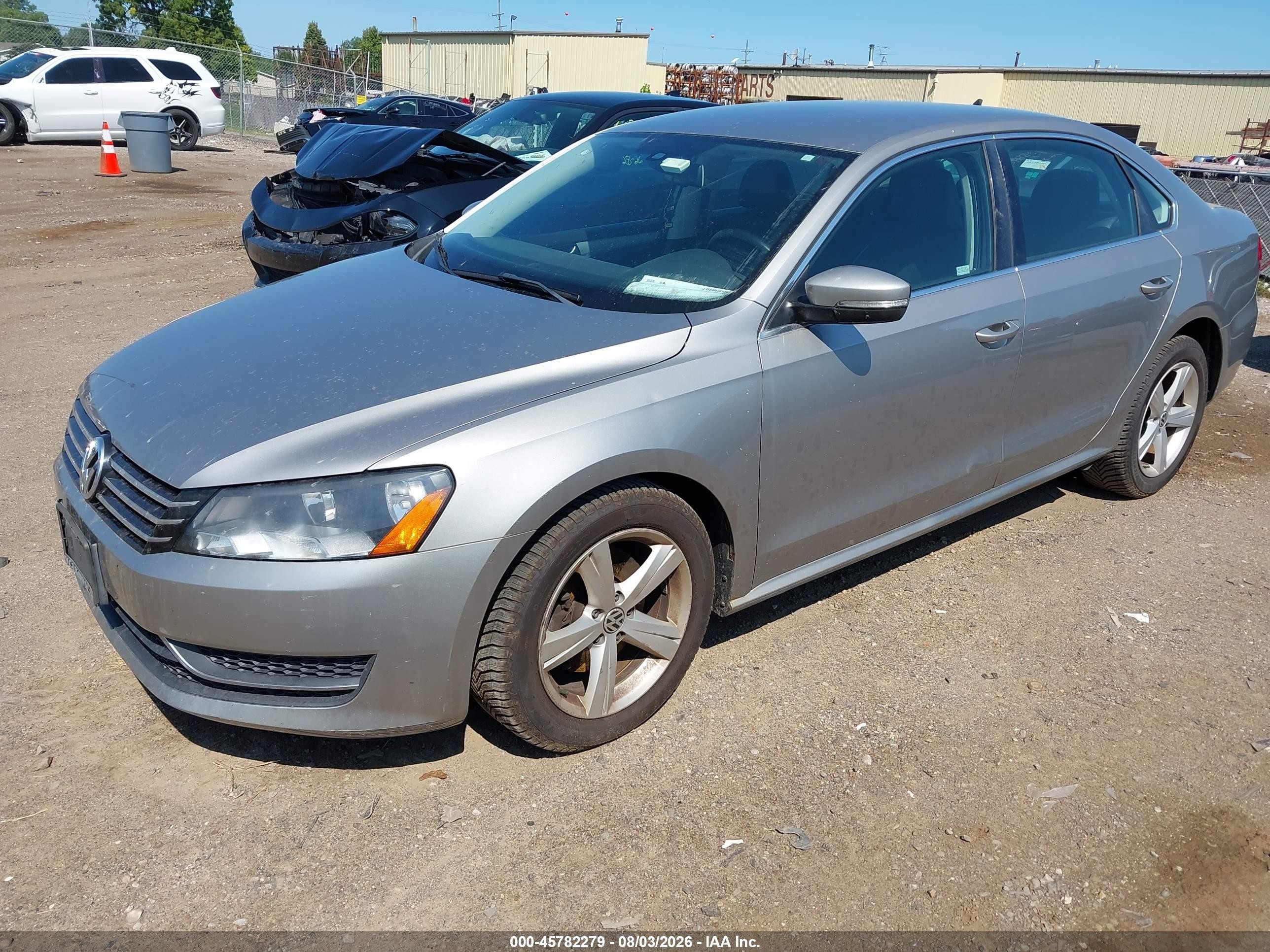 2012 Volkswagen Passat 2.5l Se Silver vin: 1VWBP7A39CC076581