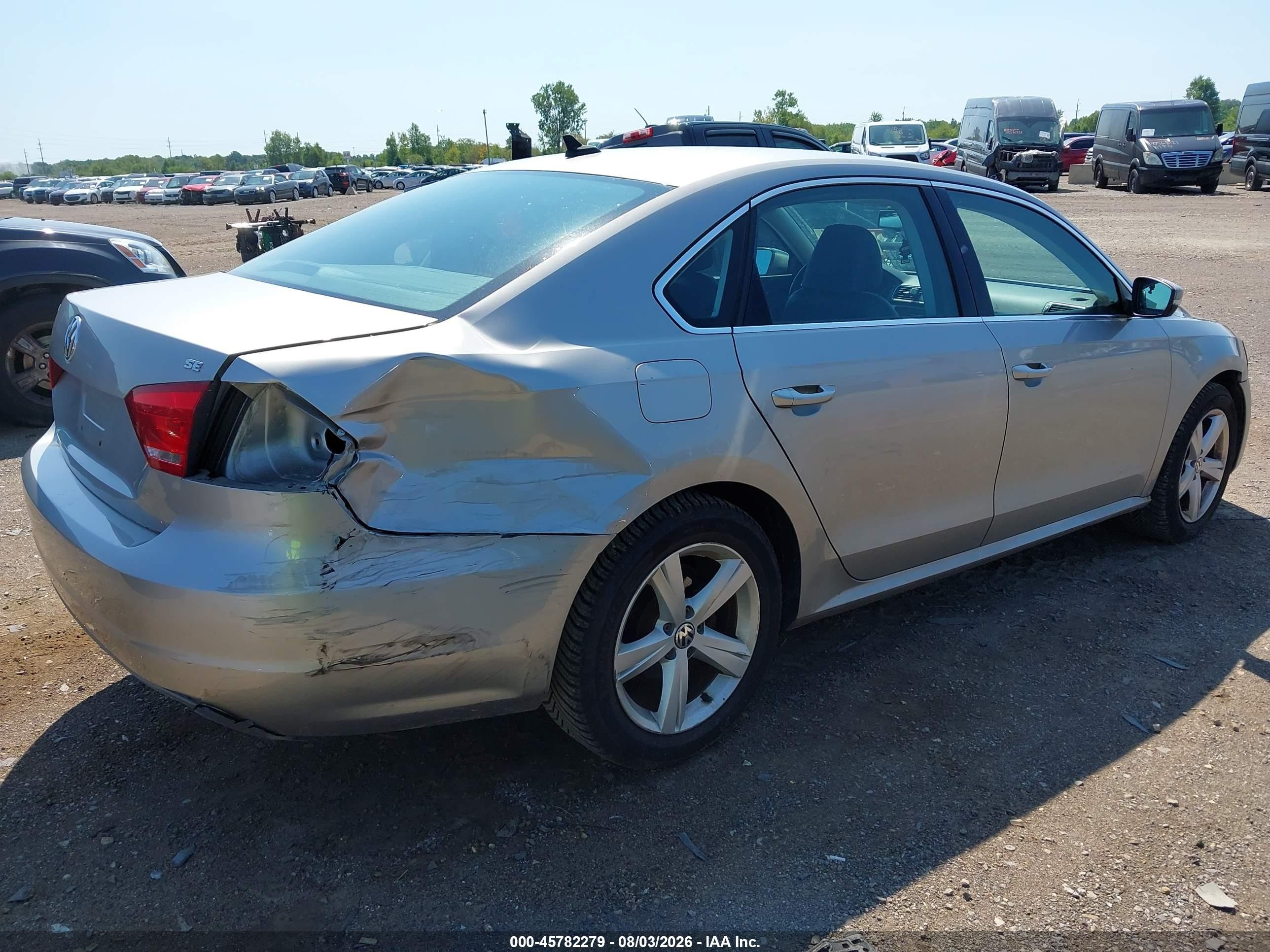 2012 Volkswagen Passat 2.5l Se Silver vin: 1VWBP7A39CC076581