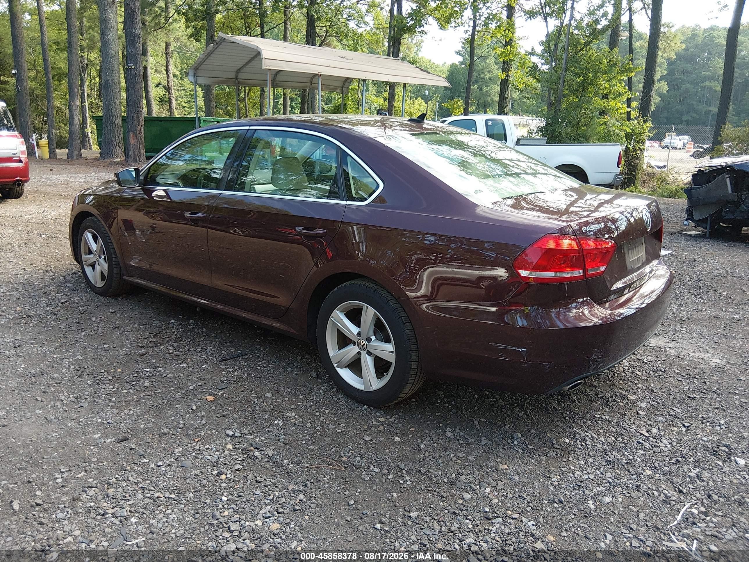 2013 Volkswagen Passat 2.5l Se Красный vin: 1VWBP7A39DC000179