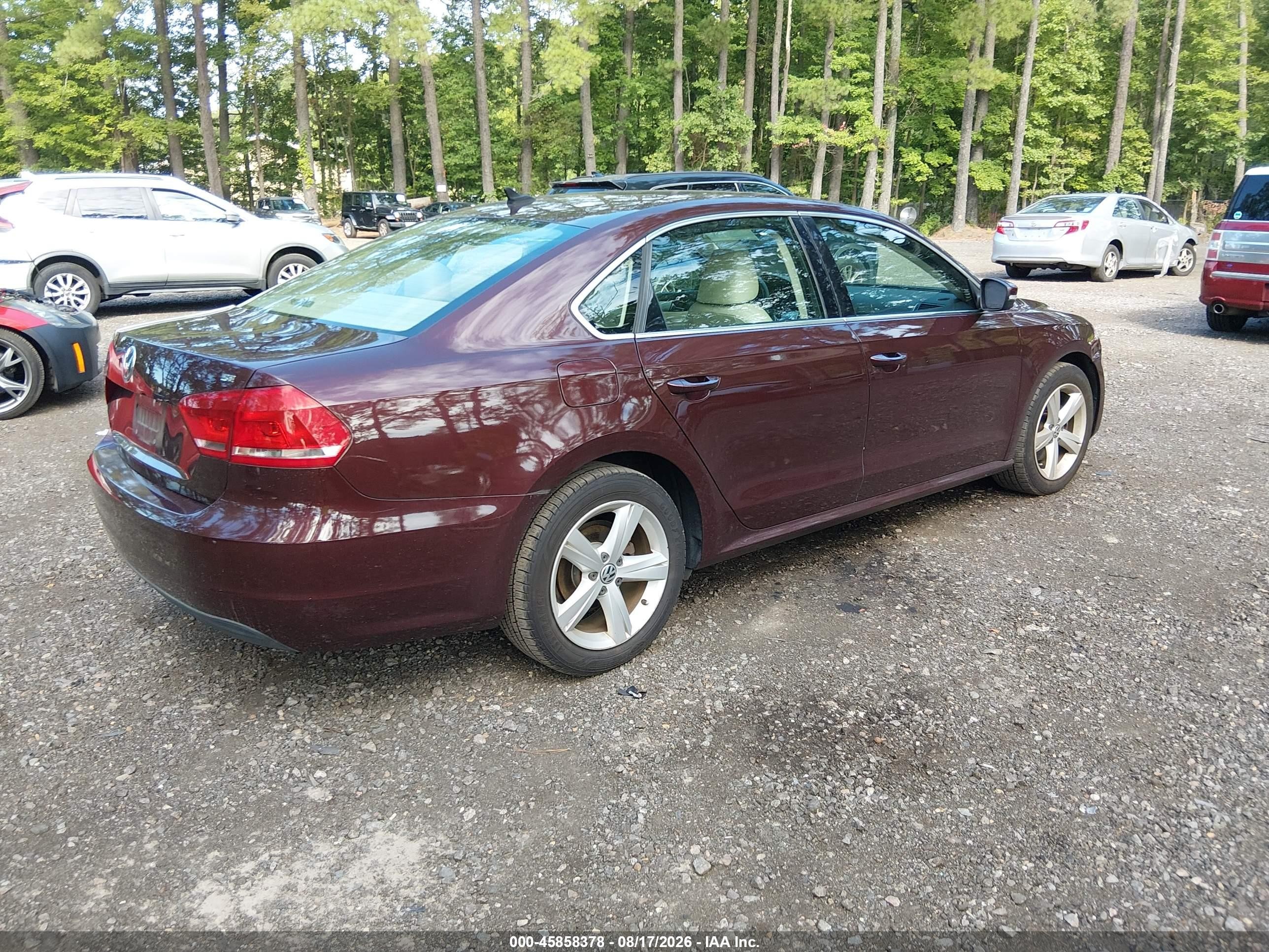2013 Volkswagen Passat 2.5l Se Красный vin: 1VWBP7A39DC000179