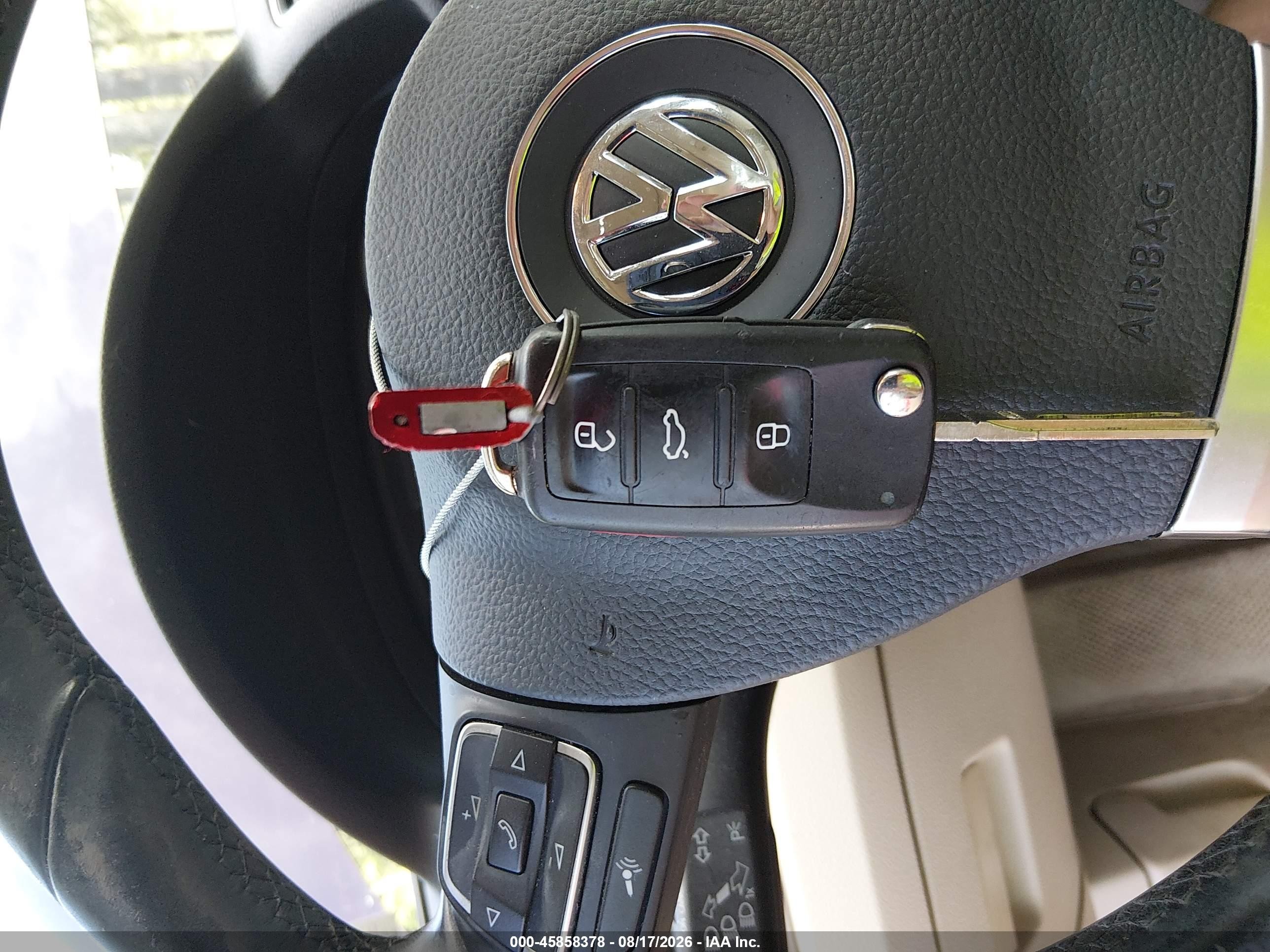 2013 Volkswagen Passat 2.5l Se Красный vin: 1VWBP7A39DC000179