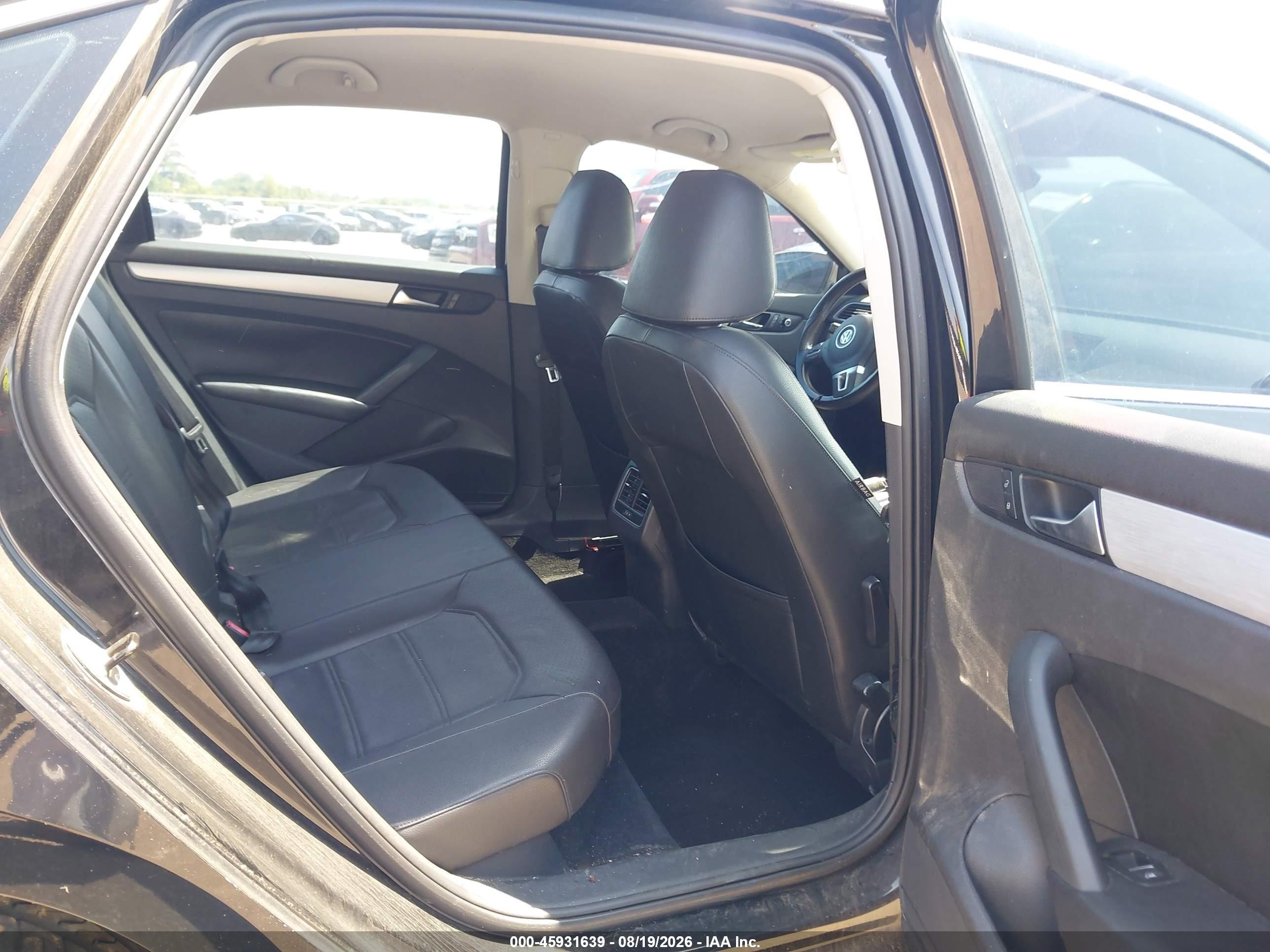 2013 Volkswagen Passat 2.5l Se Black vin: 1VWBP7A39DC015765