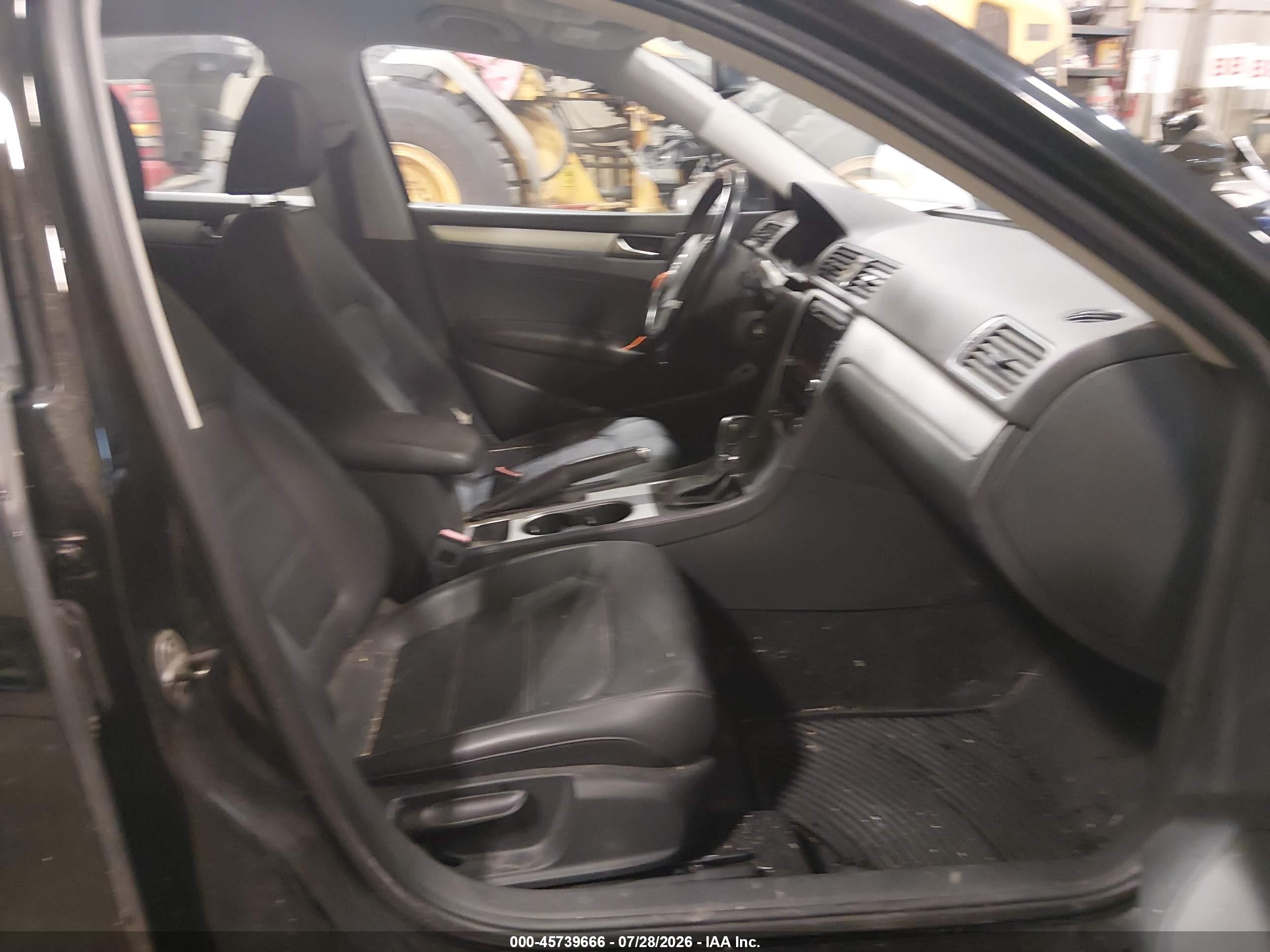 2013 Volkswagen Passat 2.5l Se Black vin: 1VWBP7A39DC043341
