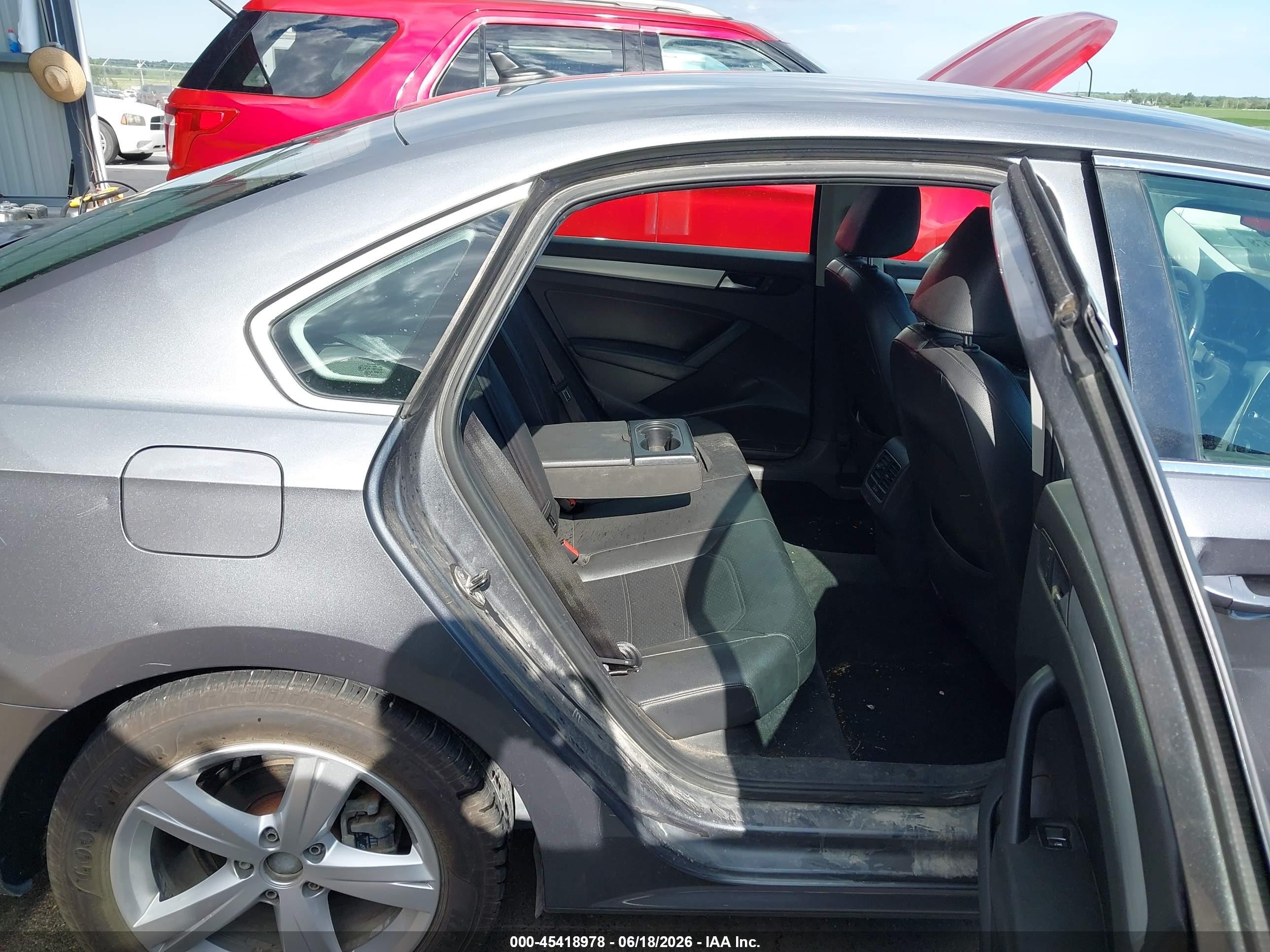 2013 Volkswagen Passat 2.5l Se Gray vin: 1VWBP7A39DC046384