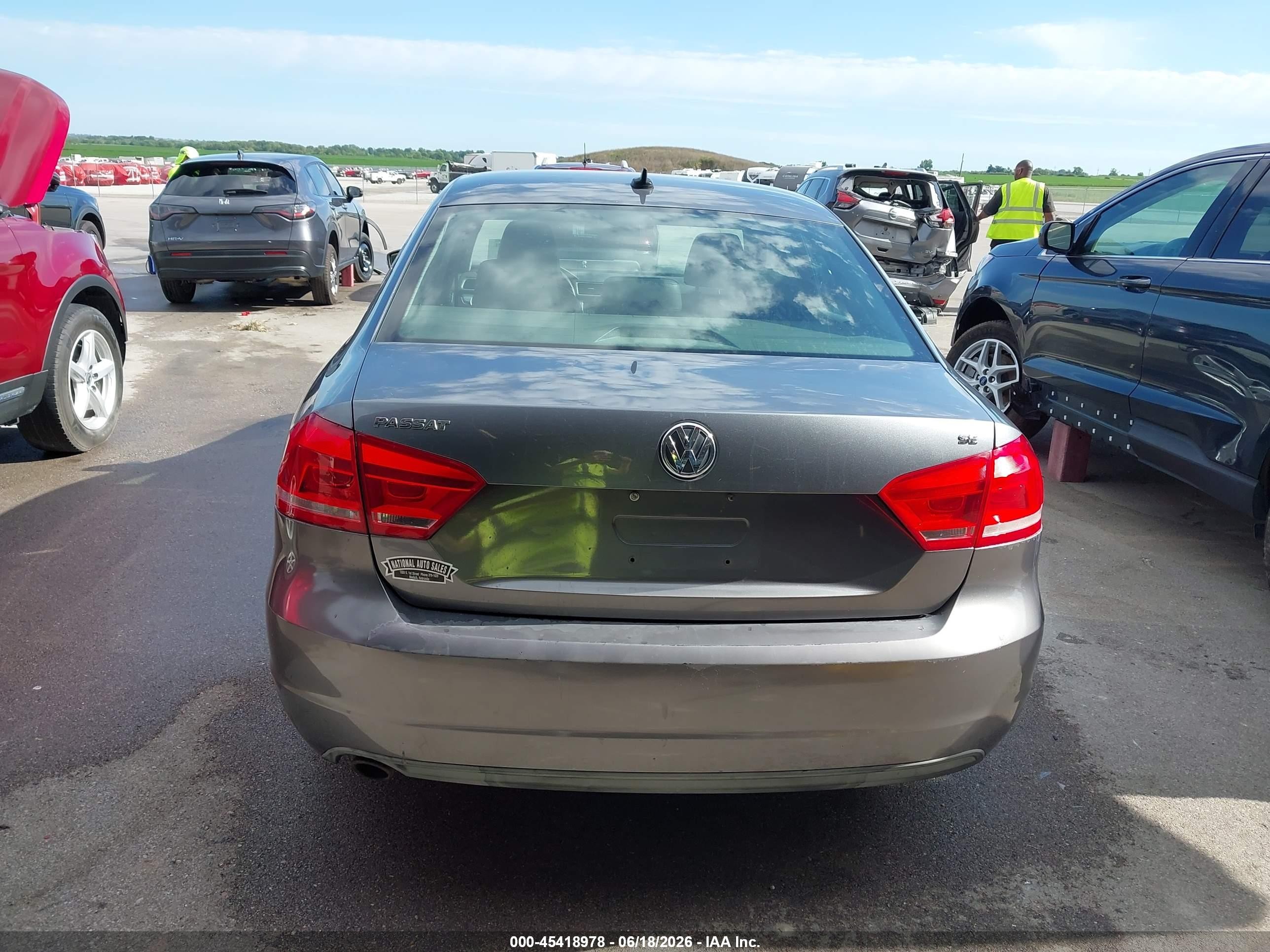 2013 Volkswagen Passat 2.5l Se Gray vin: 1VWBP7A39DC046384
