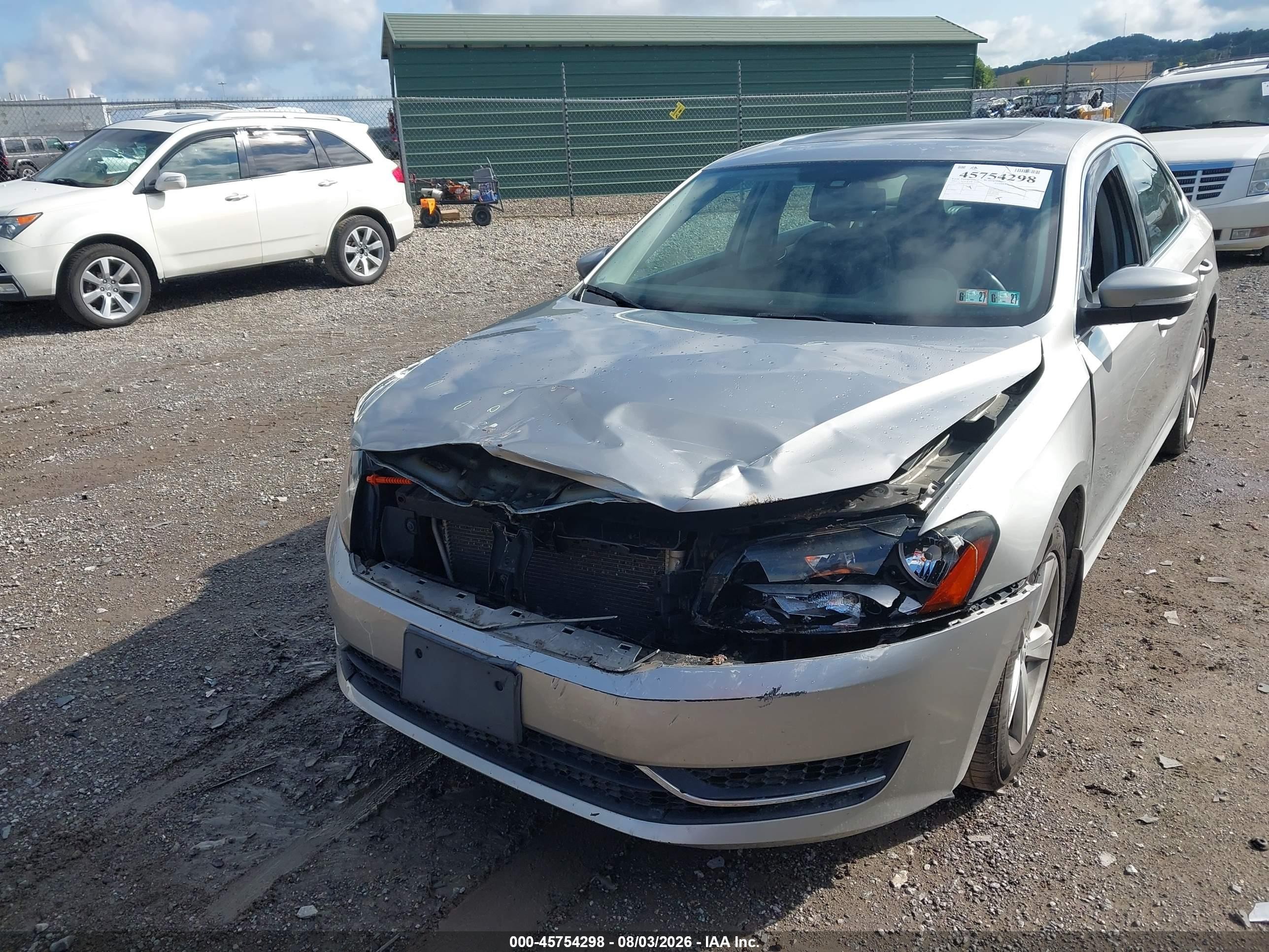 2013 Volkswagen Passat 2.5l Se Silver vin: 1VWBP7A39DC073651