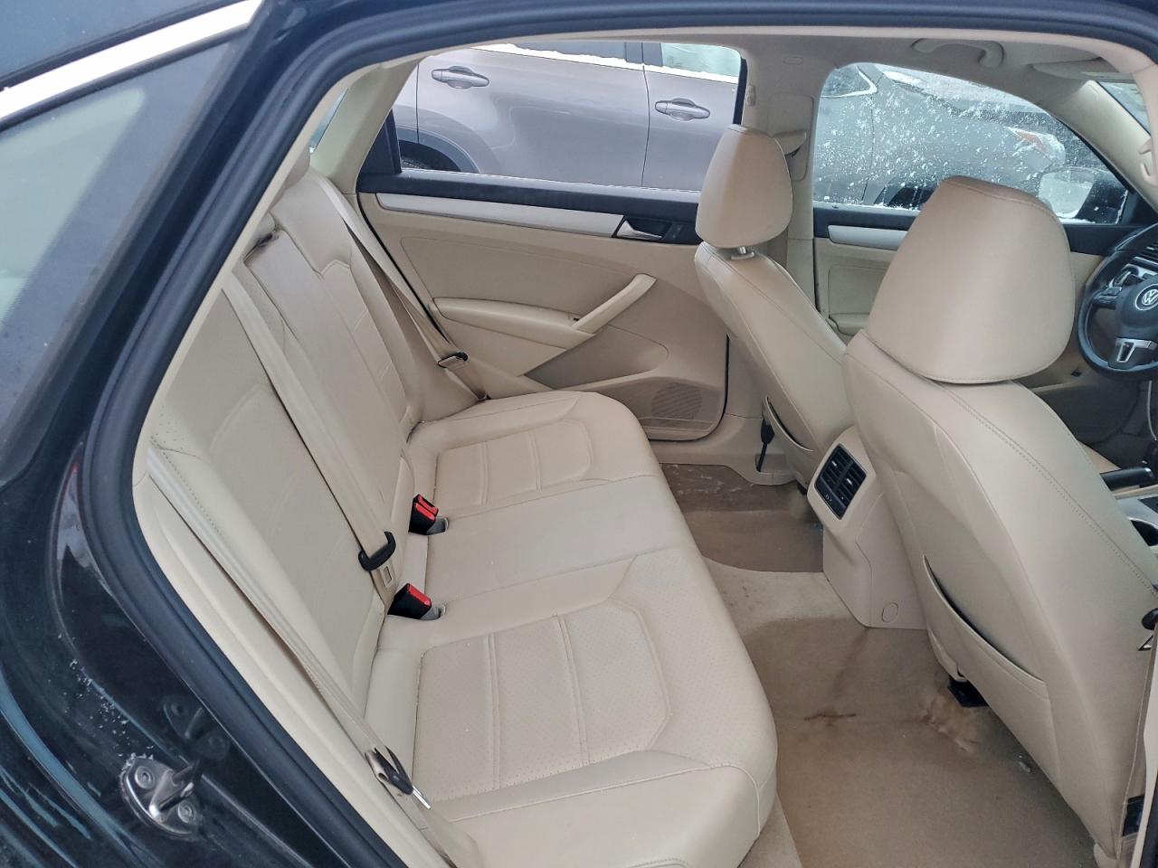 2013 Volkswagen Passat Se Черный vin: 1VWBP7A39DC091907