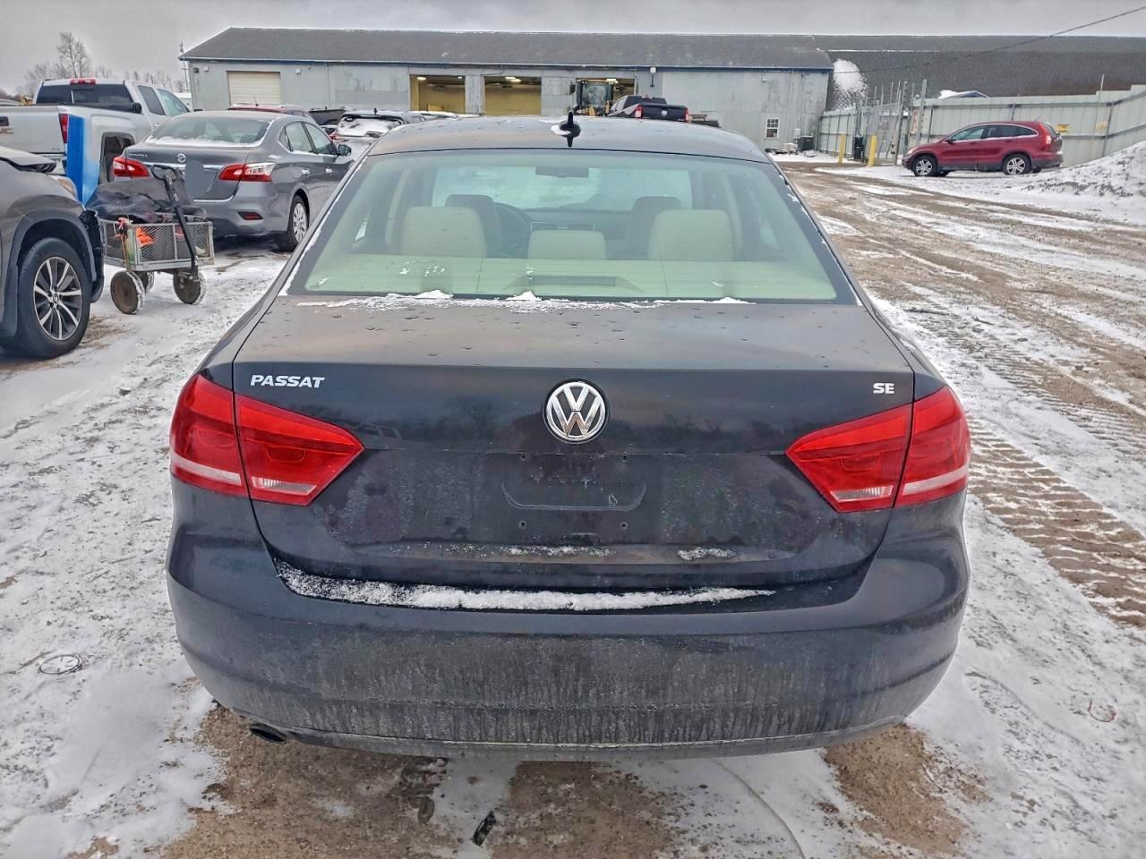 2013 Volkswagen Passat Se Черный vin: 1VWBP7A39DC091907