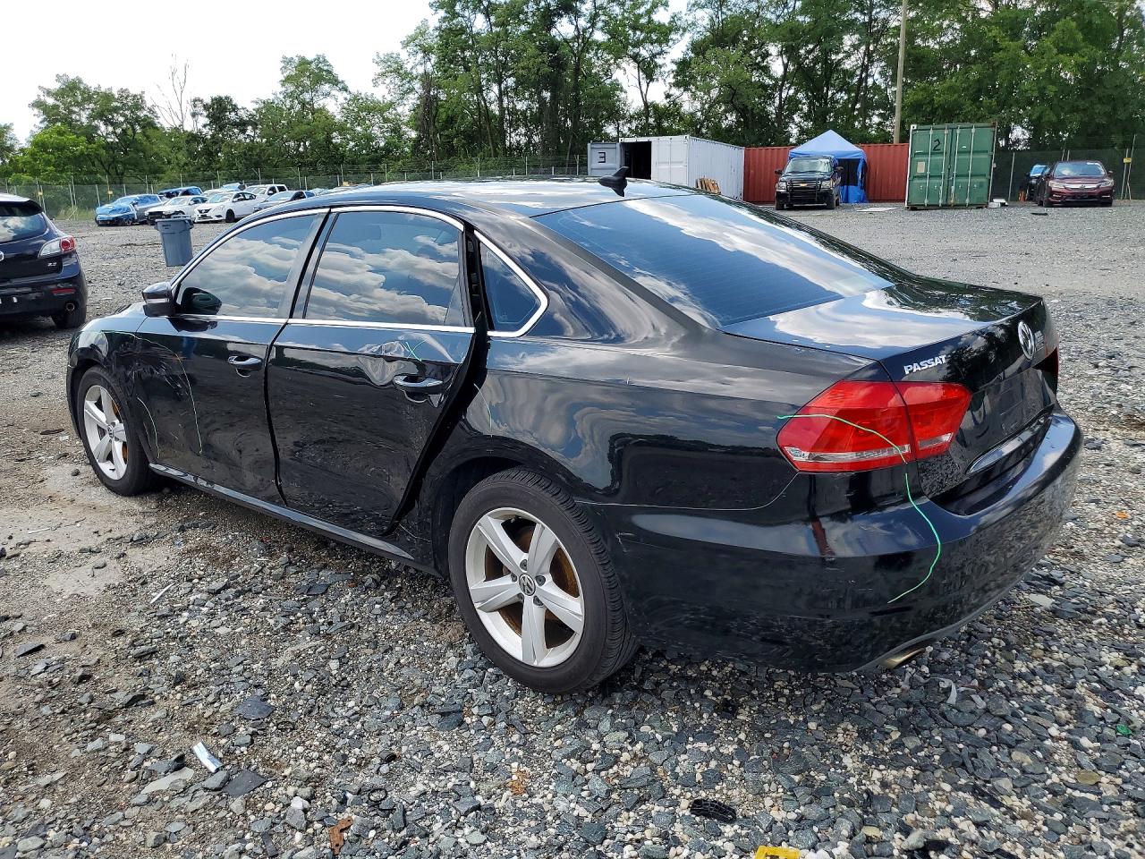 2013 Volkswagen Passat Se Black vin: 1VWBP7A39DC104557