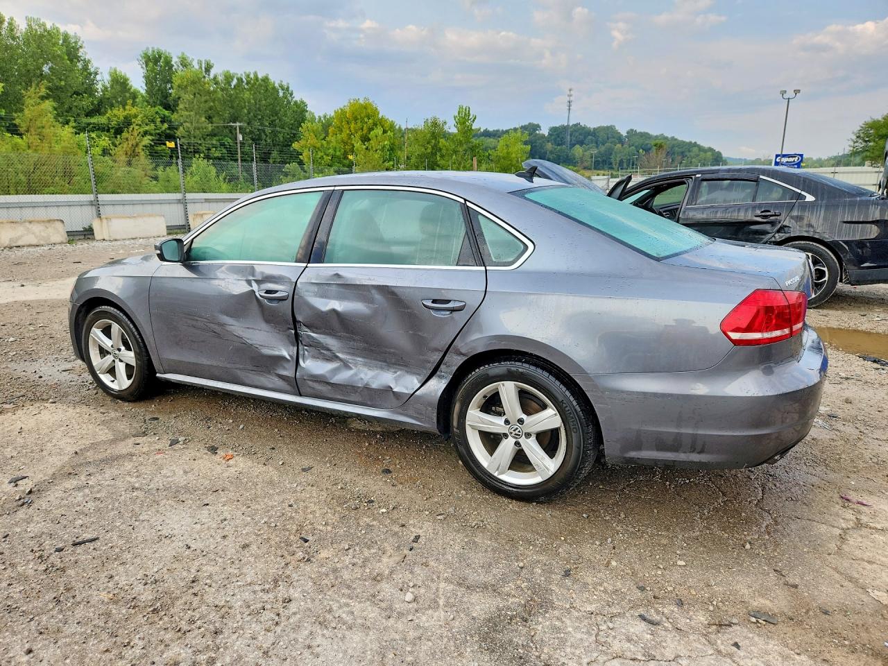 2013 Volkswagen Passat Se Gray vin: 1VWBP7A39DC107636