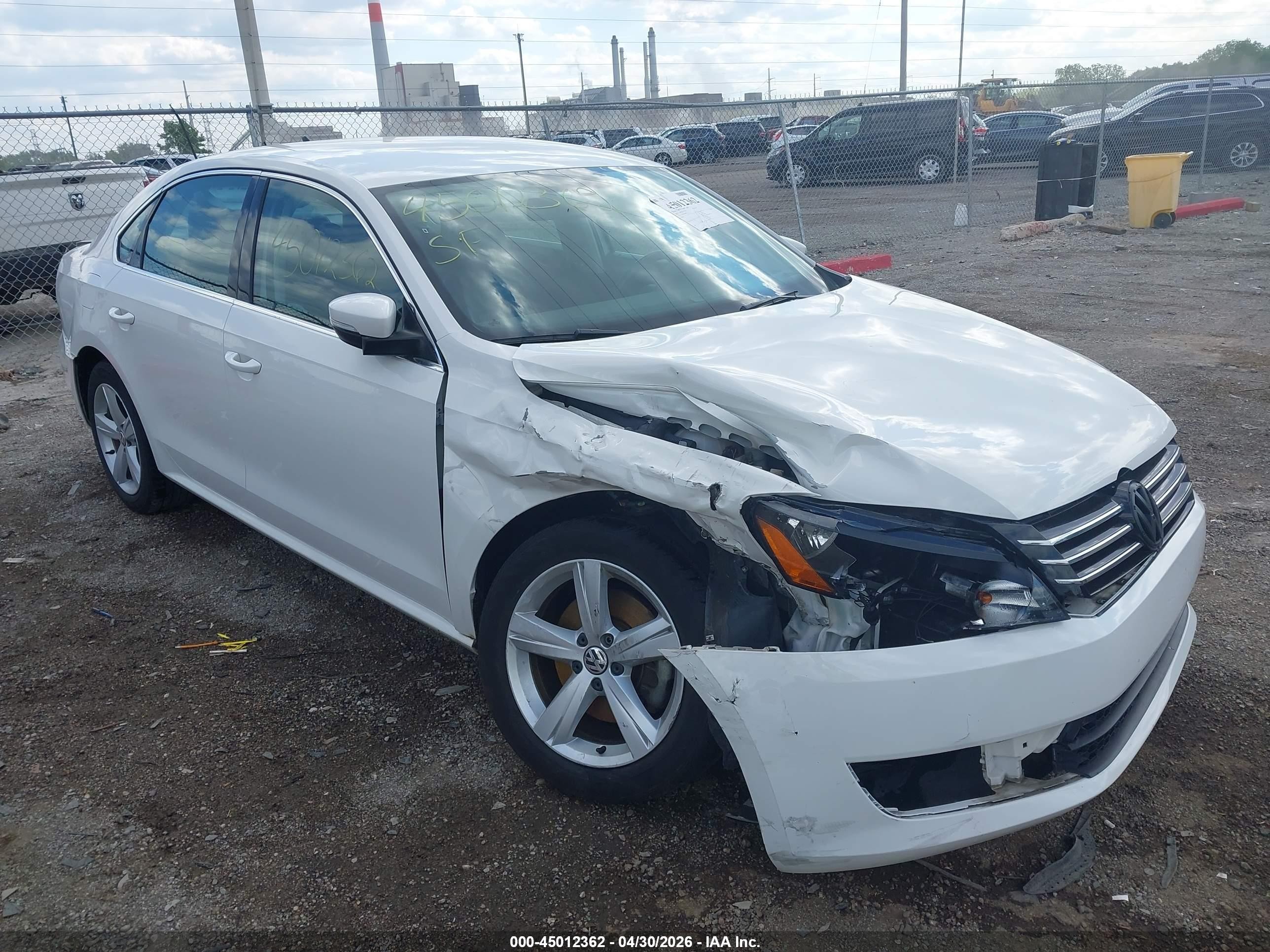 2013 Volkswagen Passat 2.5l Se White vin: 1VWBP7A39DC115476