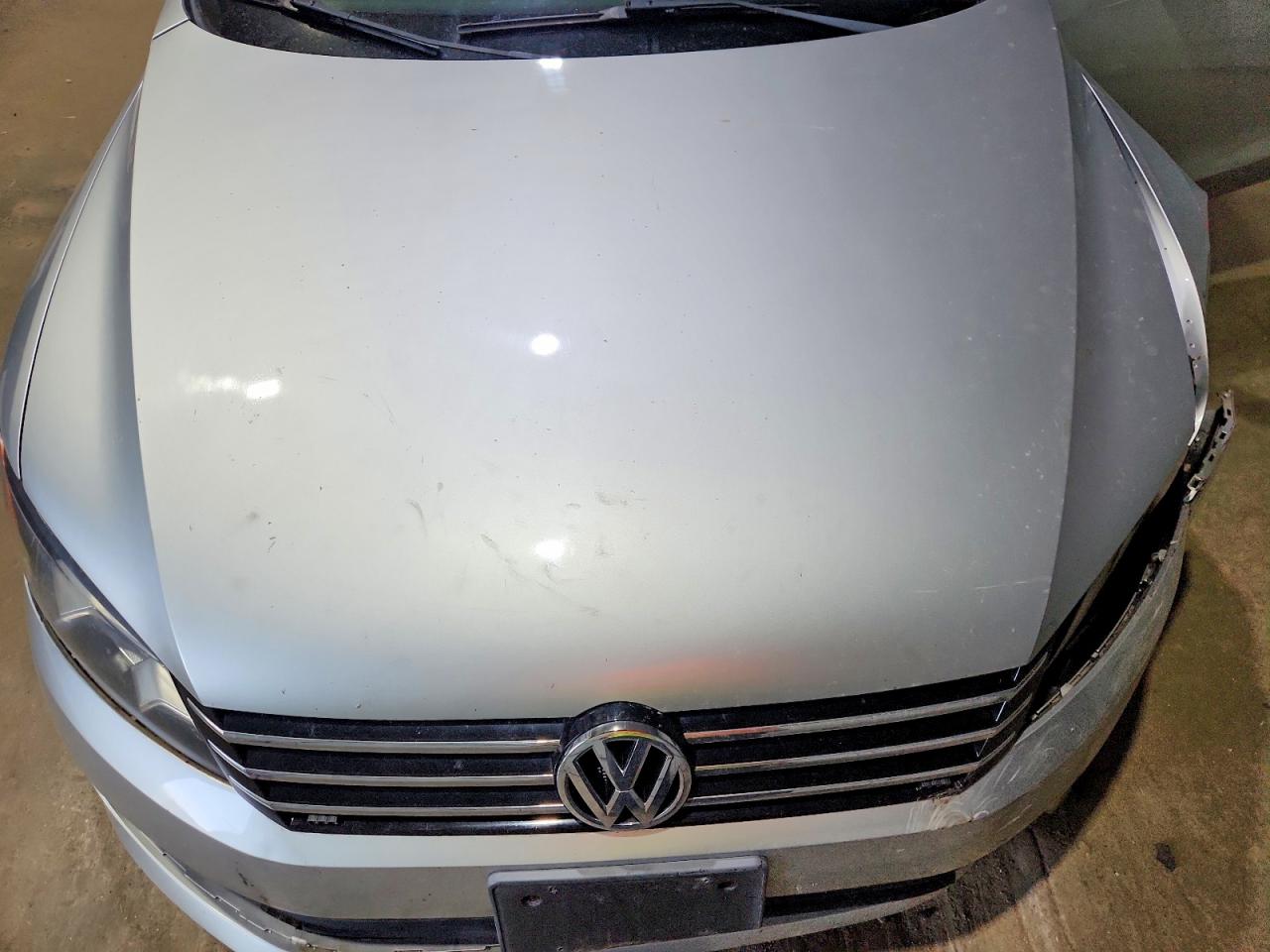 2013 Volkswagen Passat Se Silver vin: 1VWBP7A39DC126560