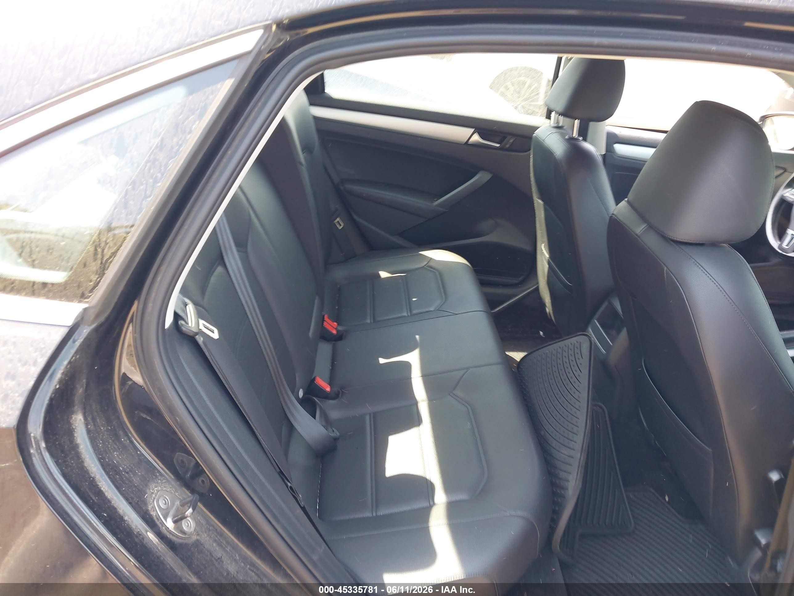 2012 Volkswagen Passat 2.5l Se Черный vin: 1VWBP7A3XCC051009