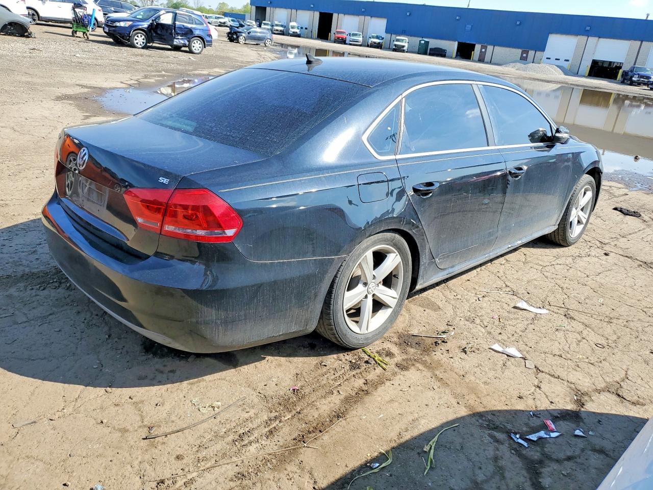 2013 Volkswagen Passat Black vin: 1VWBP7A3XDC044093