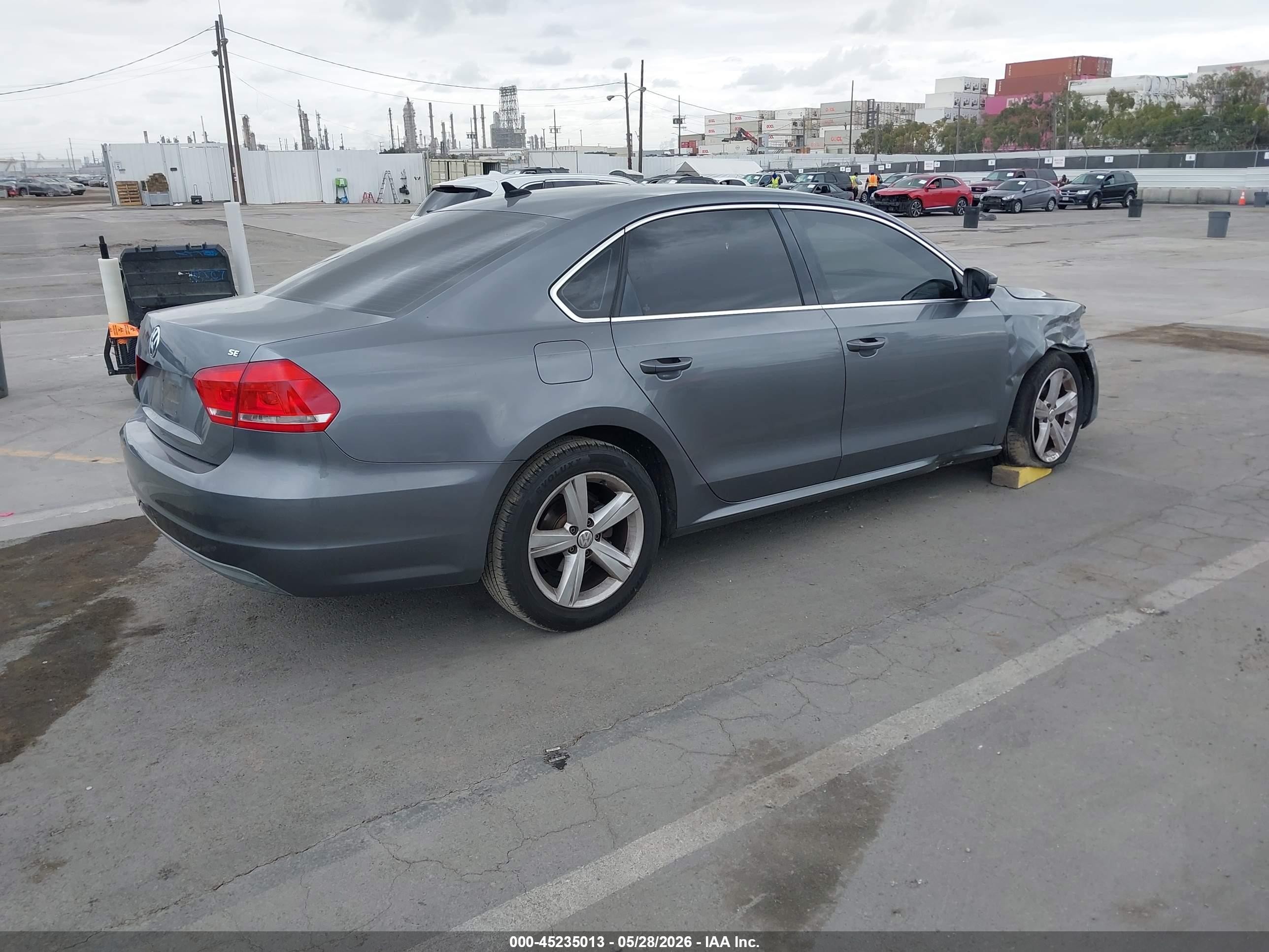 2013 Volkswagen Passat 2.5l Se Gray vin: 1VWBP7A3XDC047673