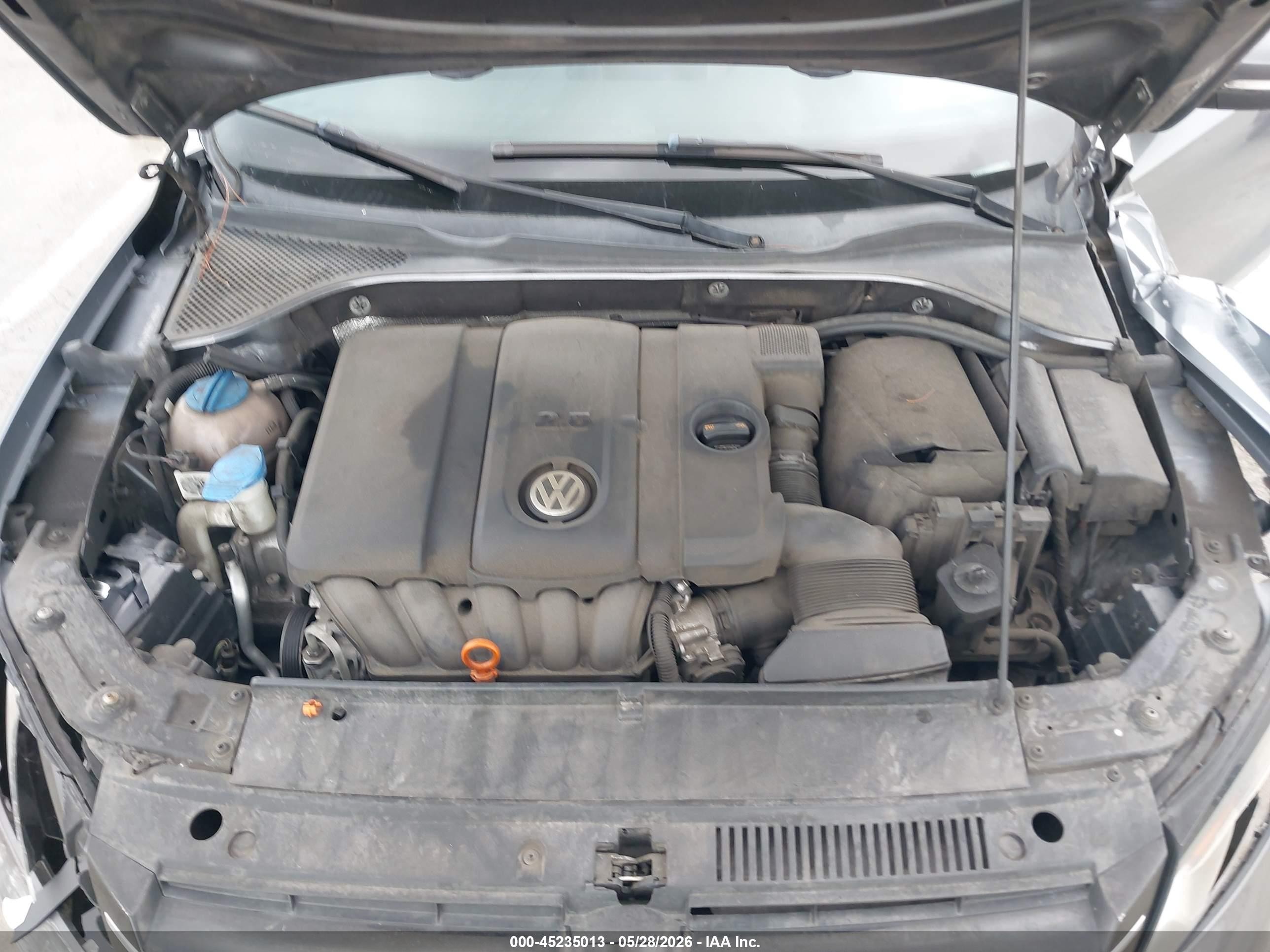 2013 Volkswagen Passat 2.5l Se Gray vin: 1VWBP7A3XDC047673