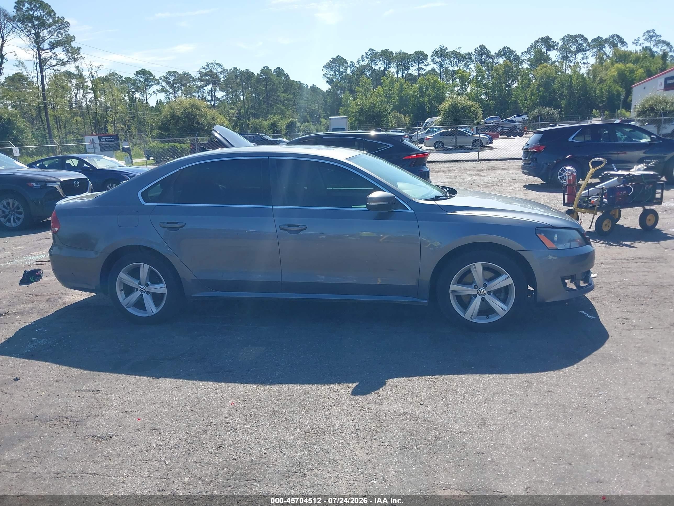 2013 Volkswagen Passat 2.5l Se Черный vin: 1VWBP7A3XDC076770