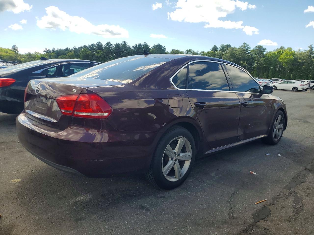 2013 Volkswagen Passat Se Maroon vin: 1VWBP7A3XDC104423