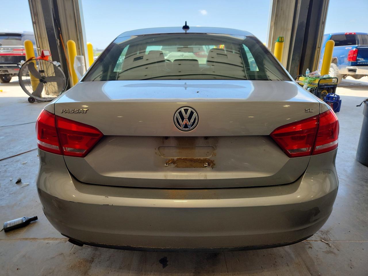 2013 Volkswagen Passat Se Gray vin: 1VWBP7A3XDC111131