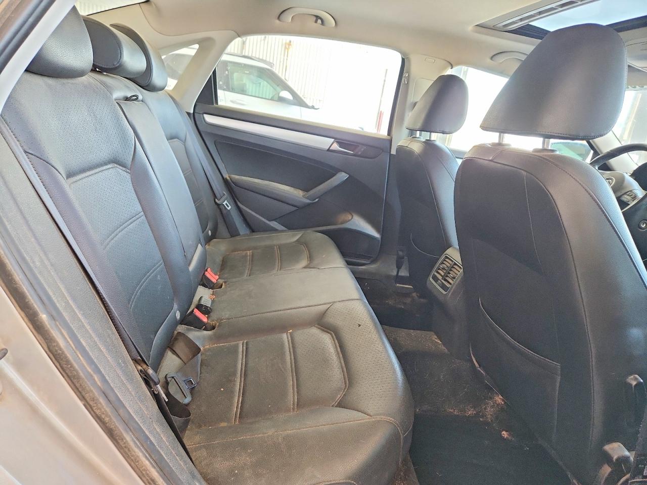 2013 Volkswagen Passat Se Gray vin: 1VWBP7A3XDC111131