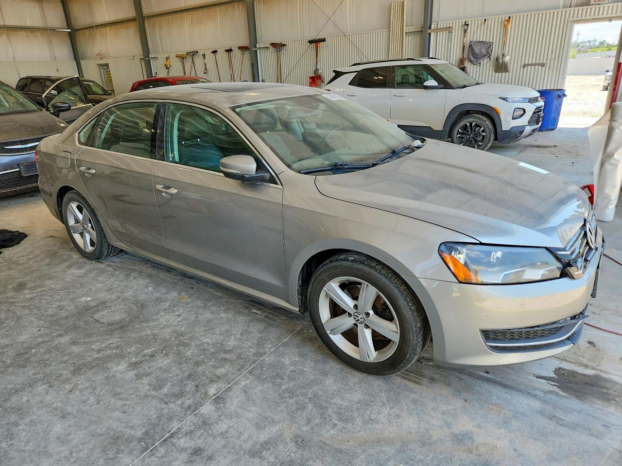 2013 Volkswagen Passat Se Gray vin: 1VWBP7A3XDC111131