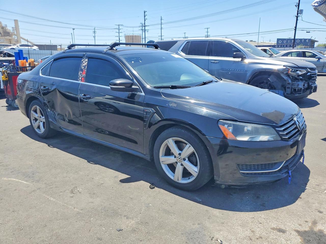 2013 Volkswagen Passat Se Black vin: 1VWBP7A3XDC120752