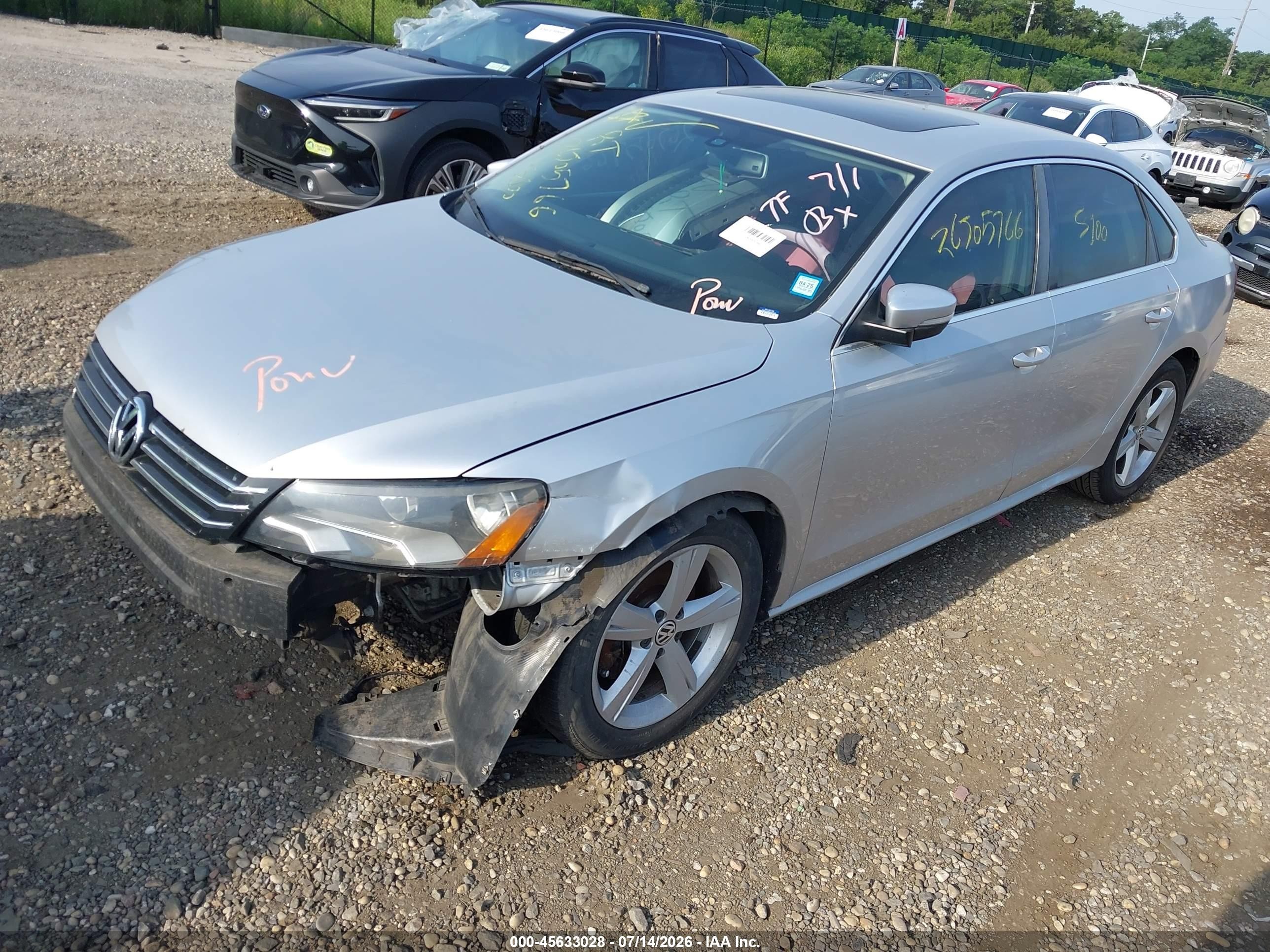2013 Volkswagen Passat 2.5l Se Серый vin: 1VWBP7A3XDC122310